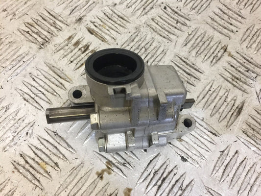 HONDA CBR1000 rr FIREBLADE OIL PUMP YEAR 2004-07 (STOCK 690)