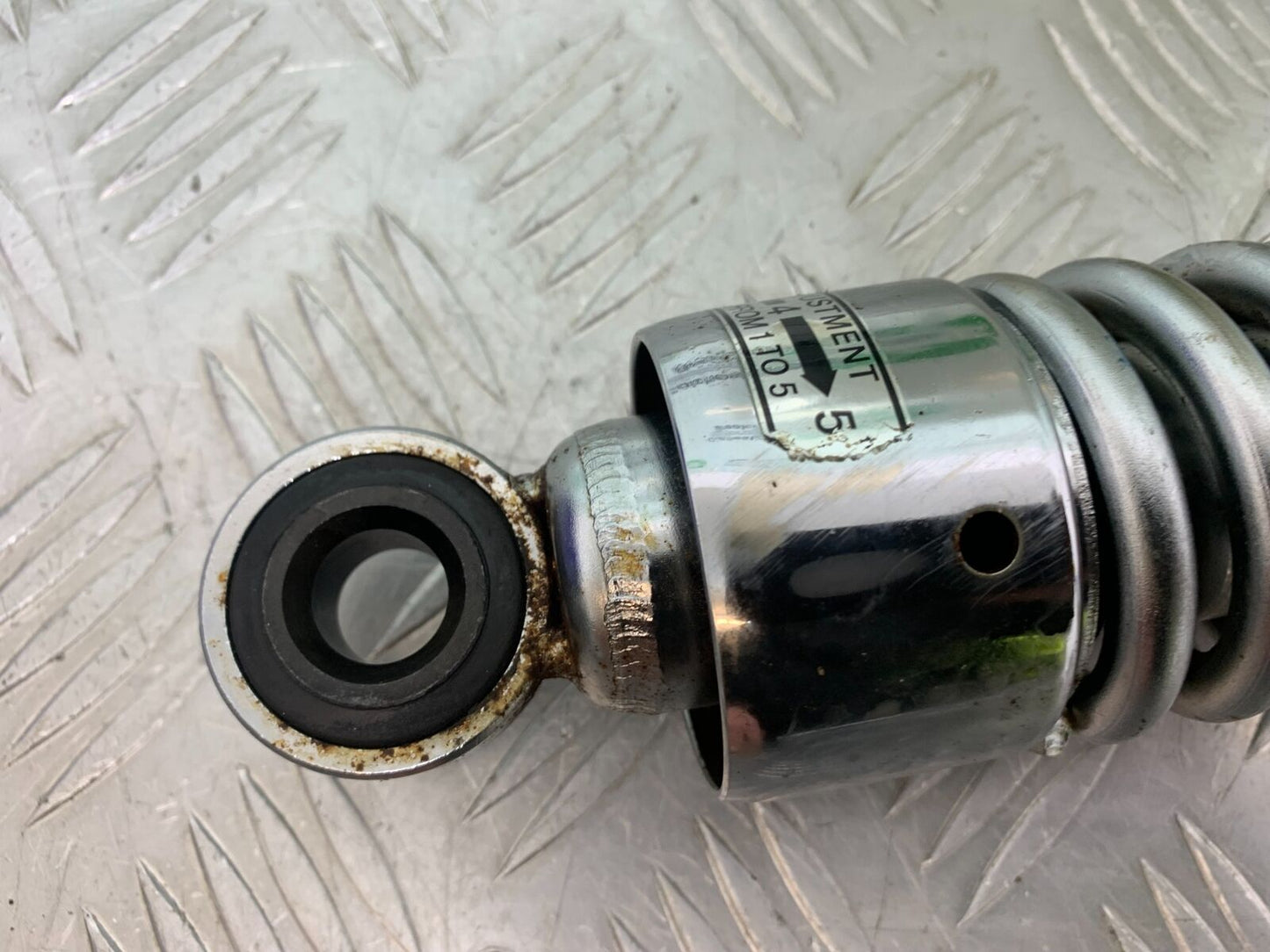 TRIUMPH THUNDERBIRD 1600 1 X REAR SHOCK  YEAR 2011 (CMB1107)