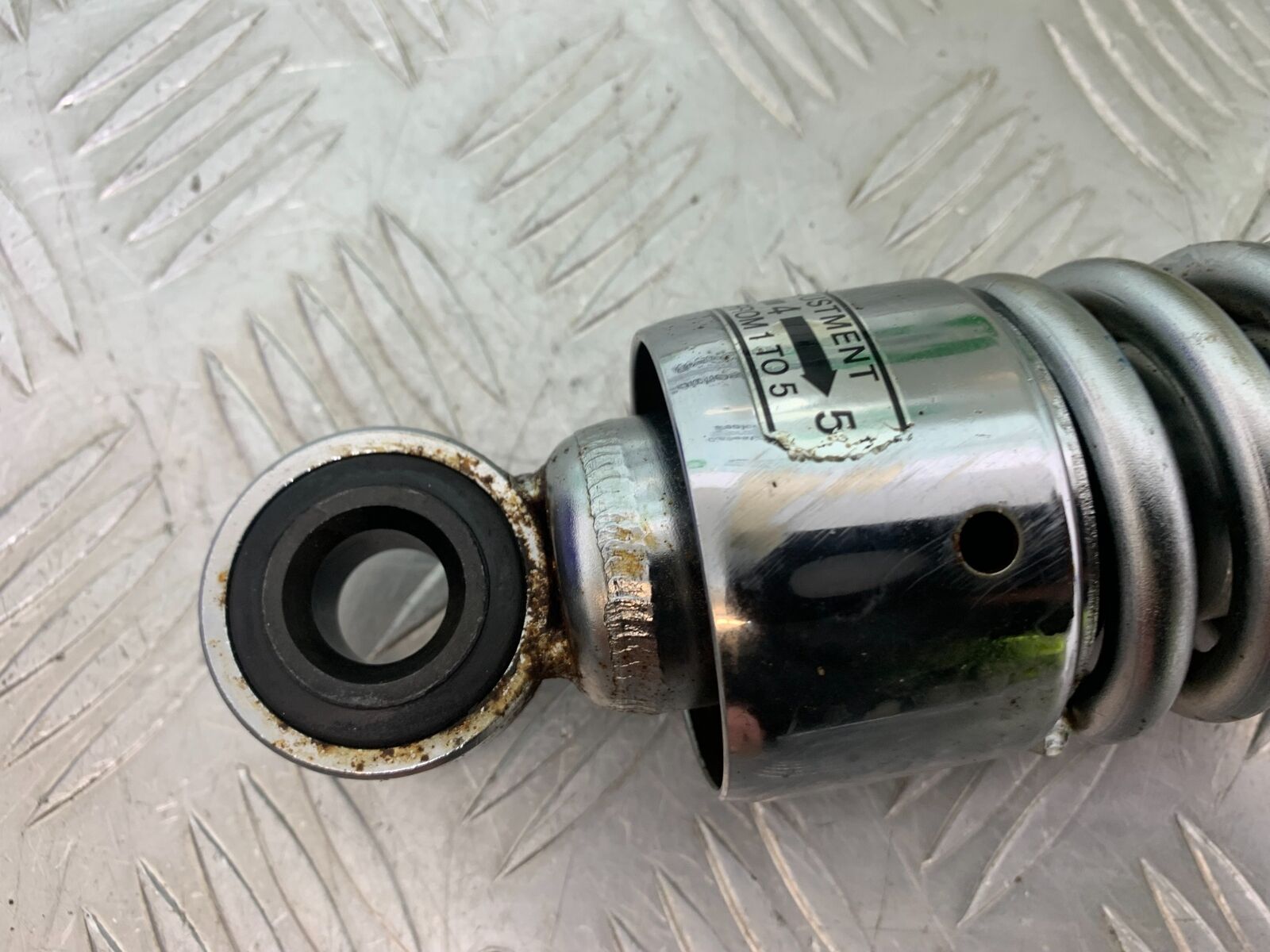 TRIUMPH THUNDERBIRD 1600 1 X REAR SHOCK  YEAR 2011 (CMB1107)