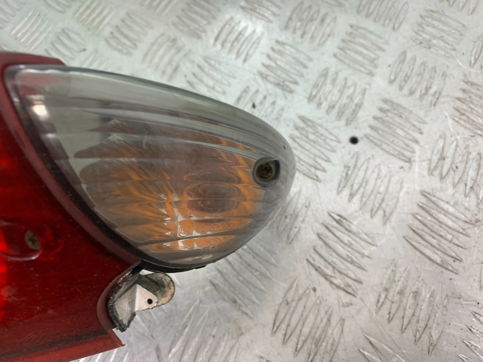 HONDA CBF600 CBF 600 REAR LIGHT YEAR 2004-07  (CMB1305)