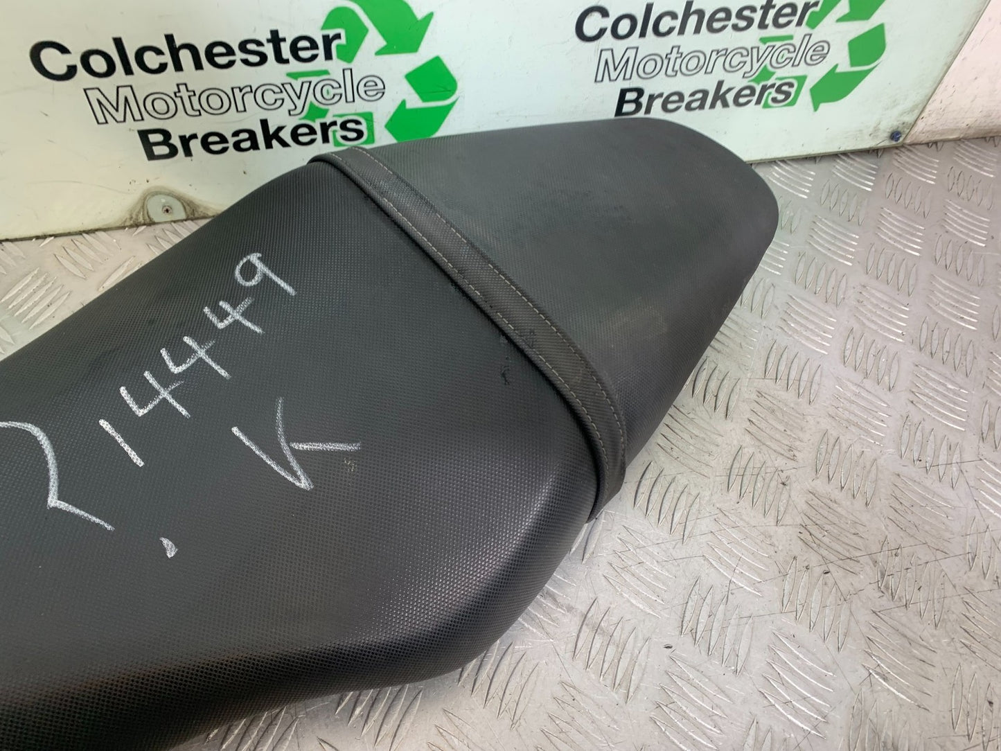 HONDA CB650F CB 650 FA-E SEAT  YEAR 2014-2017 (CMB1226)