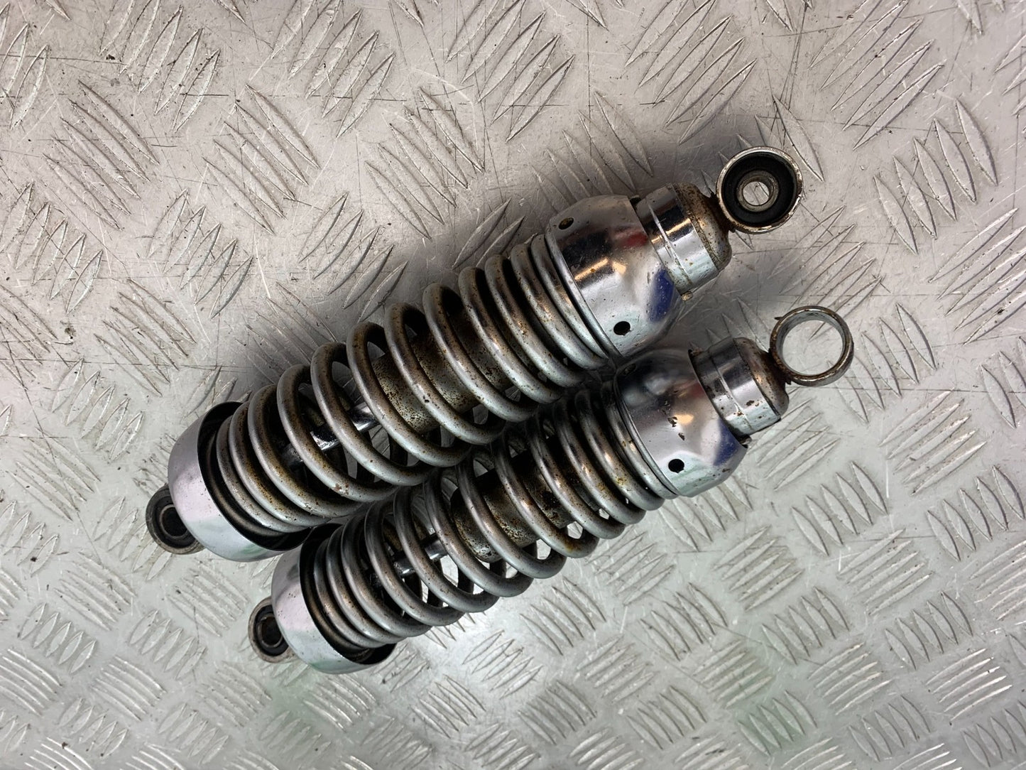 YAMAHA XV1100 XV 1100 VIRAGO REAR SHOCKS  1990-1999 (CMB1243)