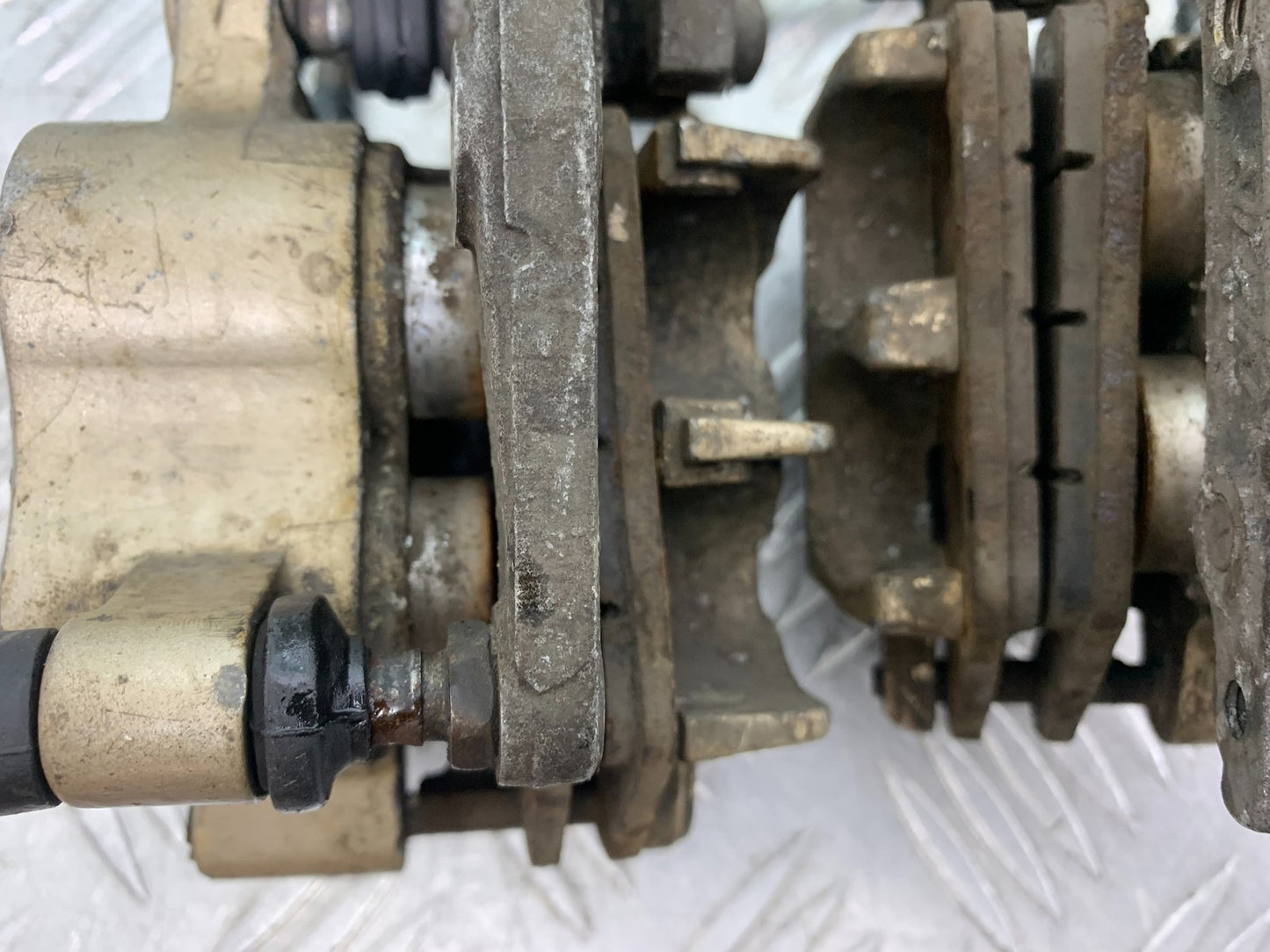HONDA CB600 CB 600 HORNET FRONT BRAKE CALIPERS  YEAR 1998-2002 (CMB1297)