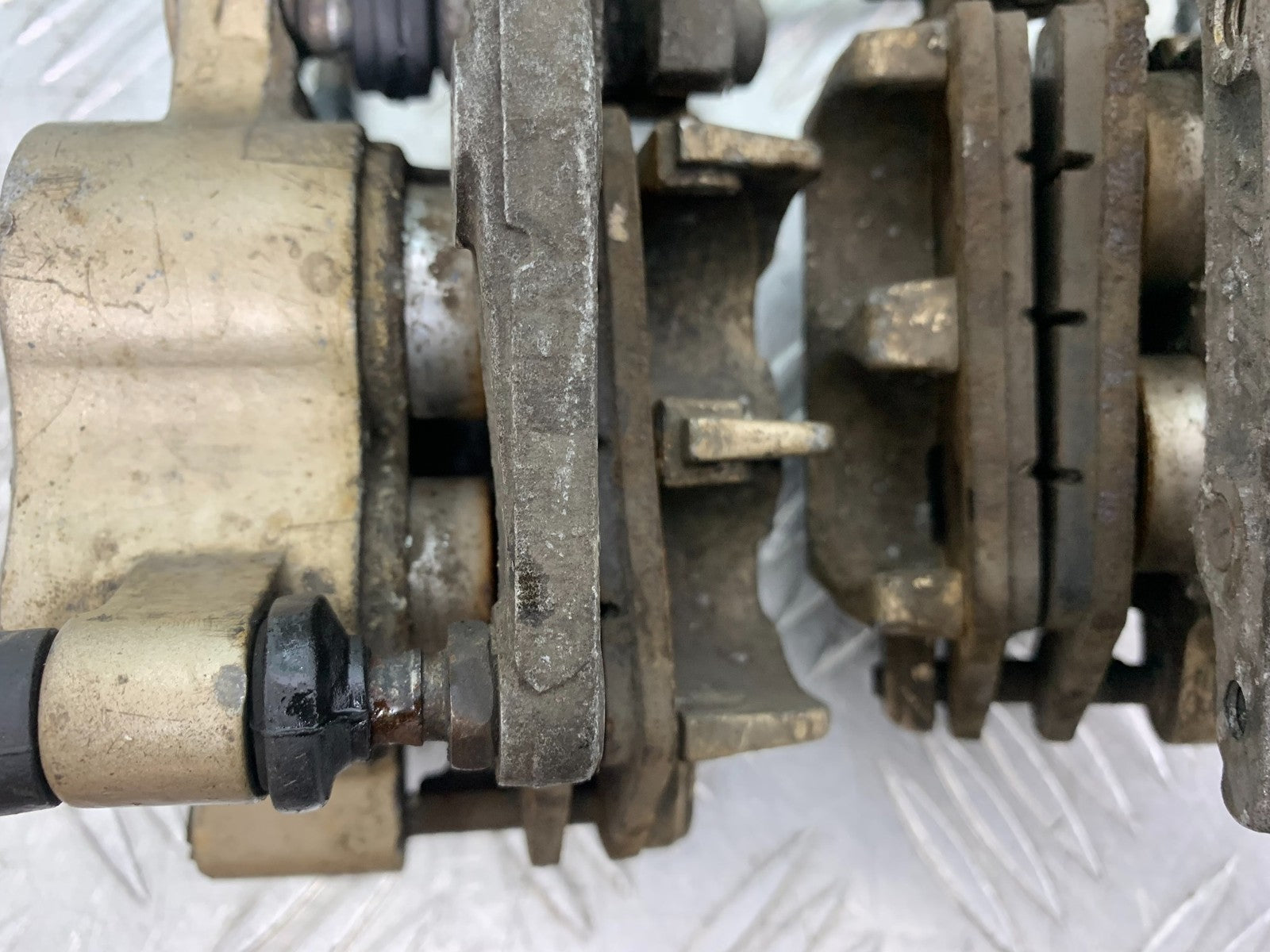 HONDA CB600 CB 600 HORNET FRONT BRAKE CALIPERS  YEAR 1998-2002 (CMB1297)