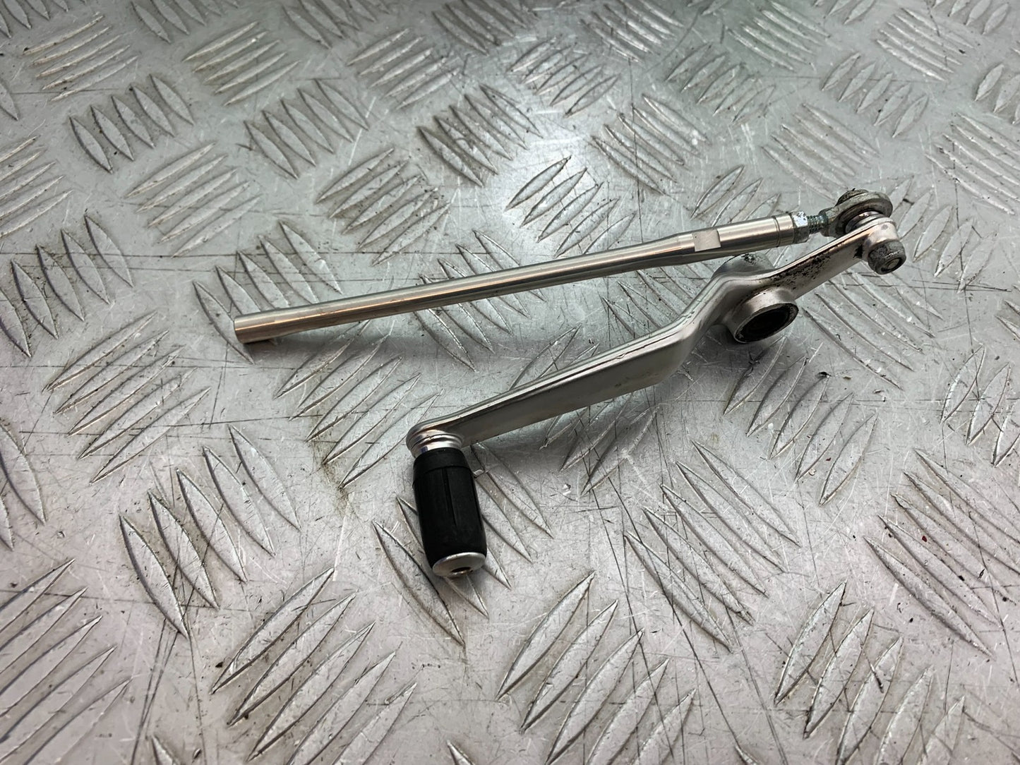 MV AGUSTA 800 F3 GEAR LEVER YEAR 2017-2019 (CMB1227)