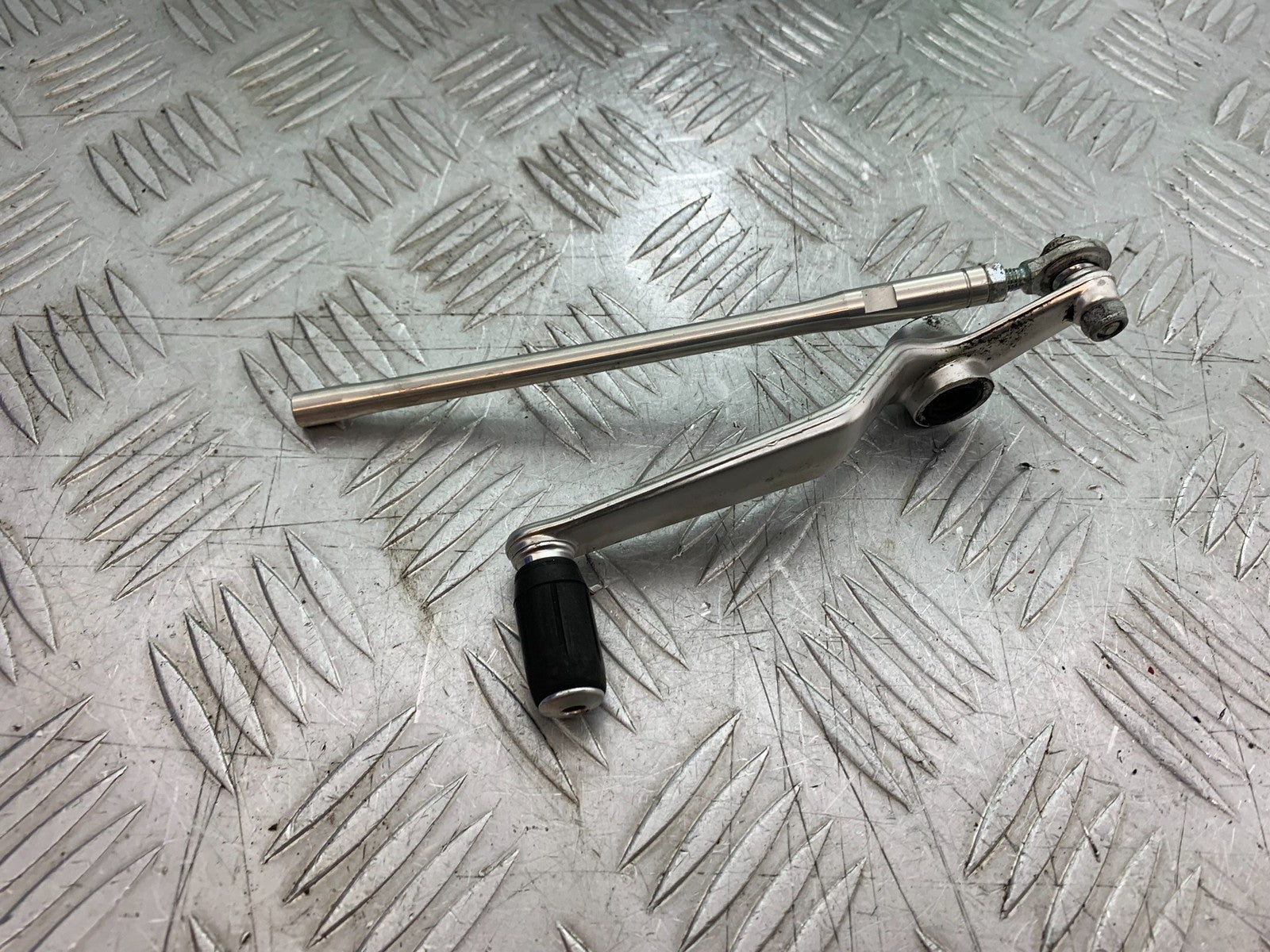 MV AGUSTA 800 F3 GEAR LEVER YEAR 2017-2019 (CMB1227)