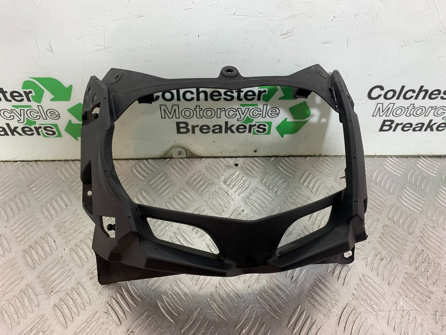 BMW F800 GT CENTER TOP FAIRING  YEAR 2013-2017 (CMB1248)