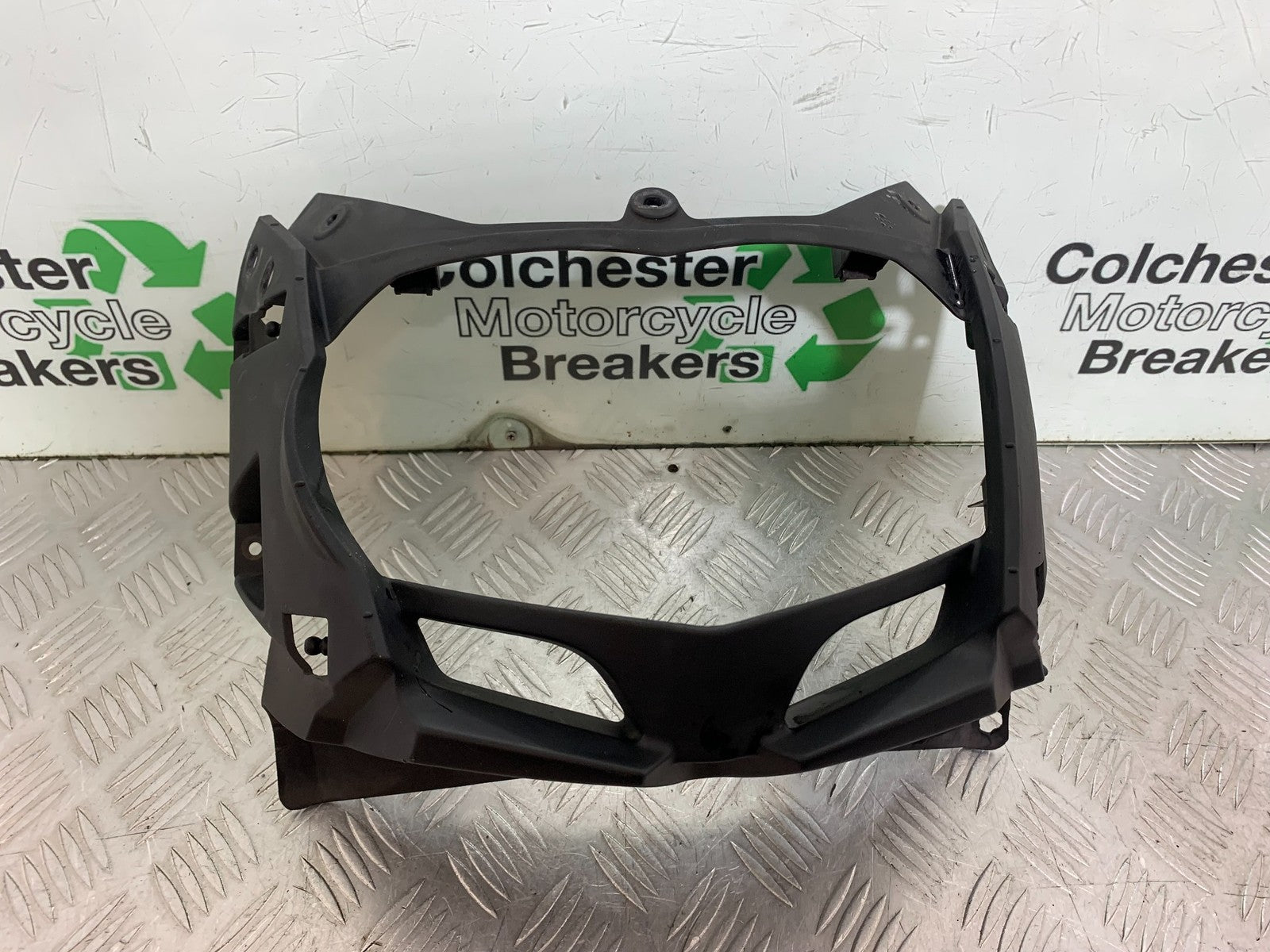 BMW F800 GT CENTER TOP FAIRING  YEAR 2013-2017 (CMB1248)