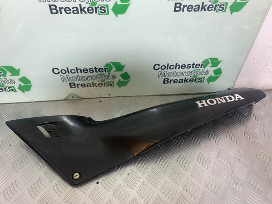 HONDA VFR400 VFR 400 NC21 LEFT SEAT PANEL  YEAR 1986-87 (CMB1043)