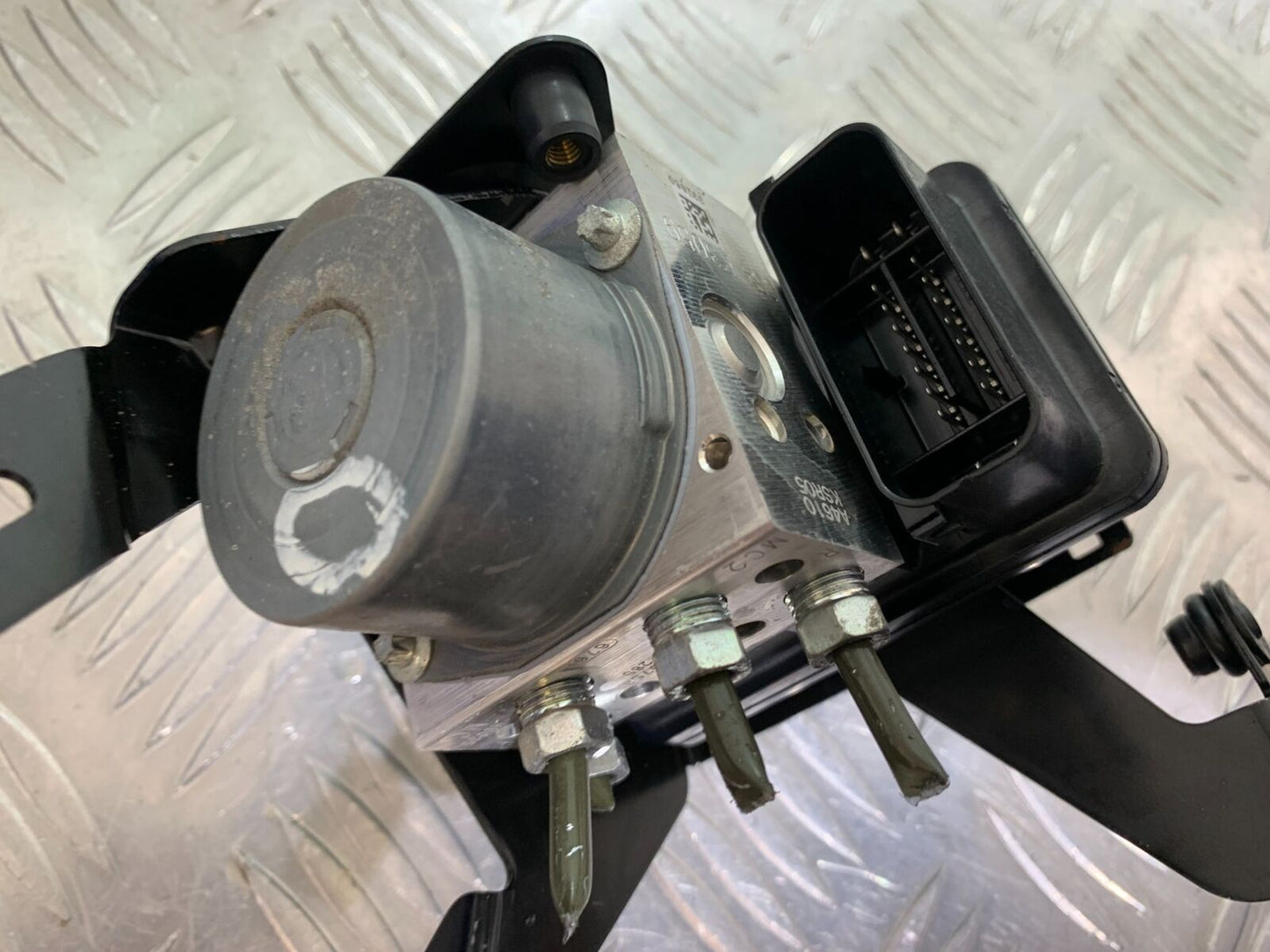 KAWASAKI ZX10R ZX 10R ABS PUMP YEAR 2016-2020 (CMB1015)
