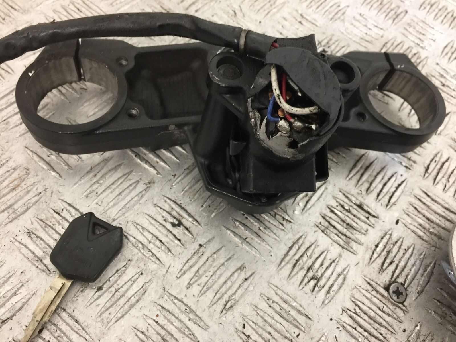 KAWASAKI ZZR1400 ZZR 1400 ECU LOCKS AND KEY  YEAR 2011 (STOCK 802)