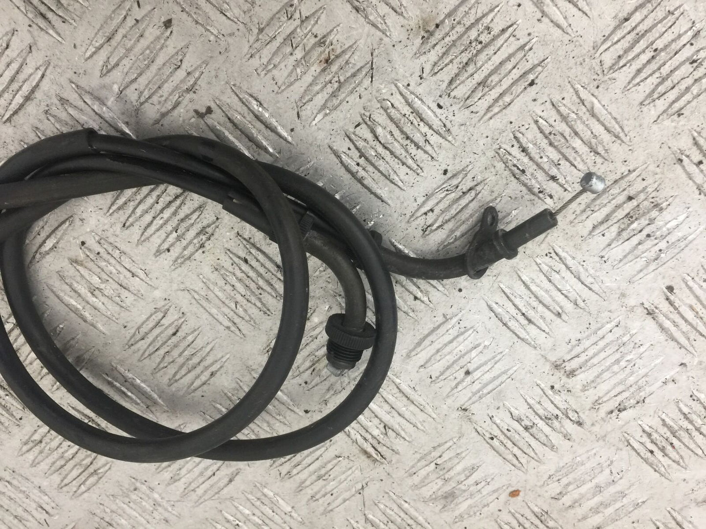 SUZUKI GSXR600 GSXR 600 K1 K2 THROTTLE CABLES  YEAR 2000 (STOCK 877)