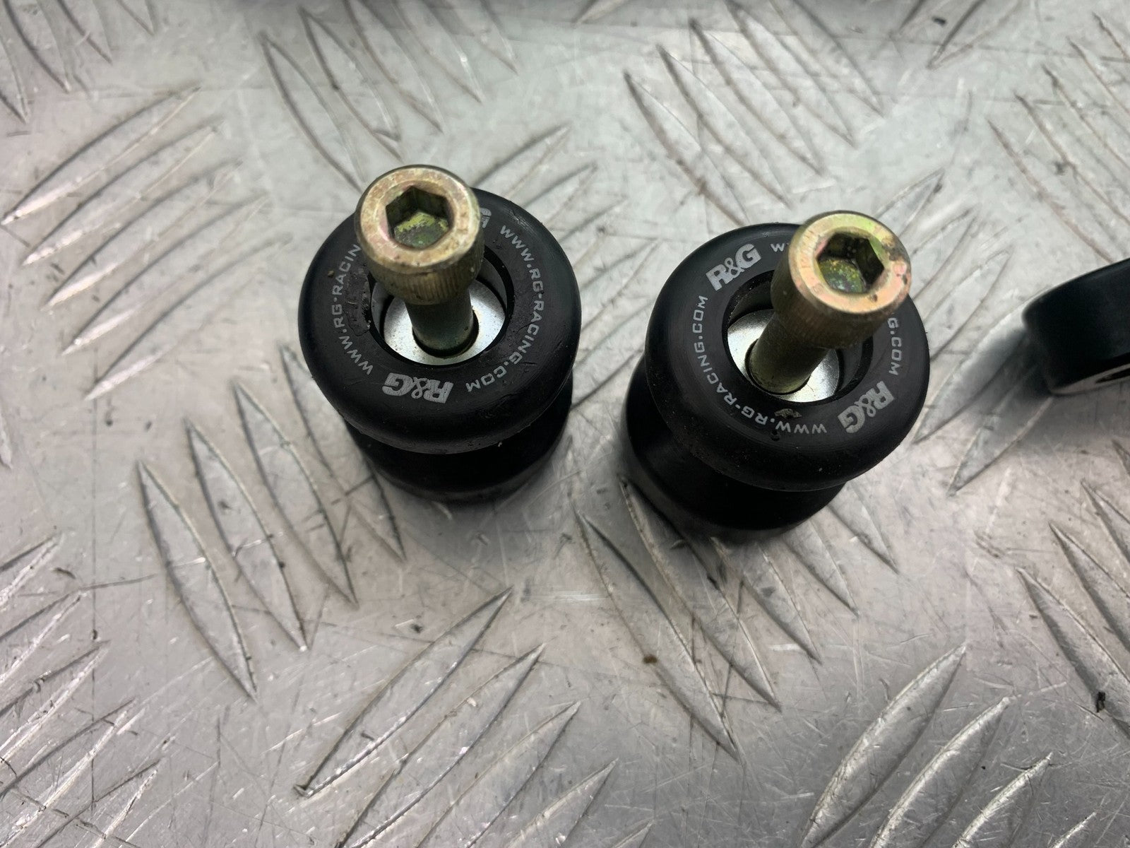 TRIUMPH 675 STREET TRIPLE RX R&G CRASH PROTECTORS   2015- 2017 (CMB1299)