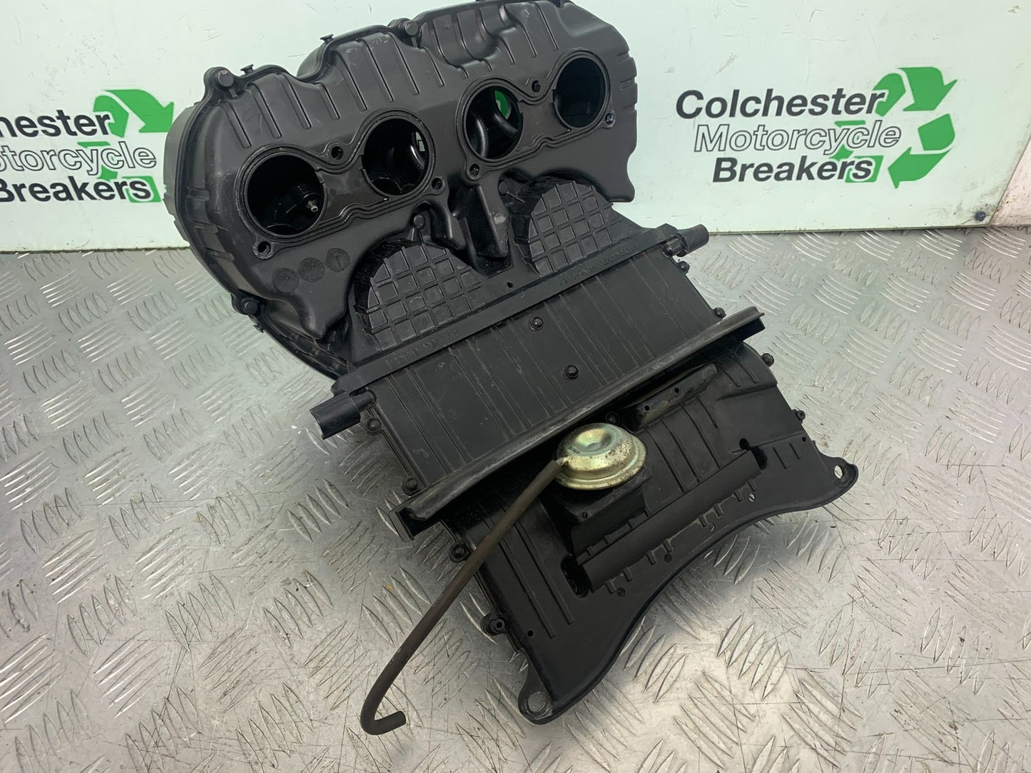 HONDA CBR1000 rr FIREBLADE AIRBOX  YEAR 2006 (CMB1220)