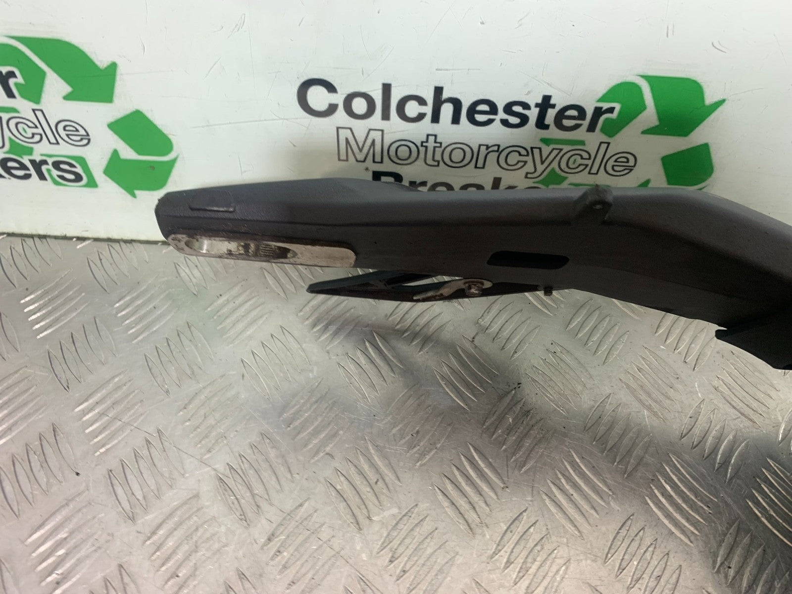 TRIUMPH 675 STREET TRIPLE SWINGARM 2013-2016 (CMB1186)