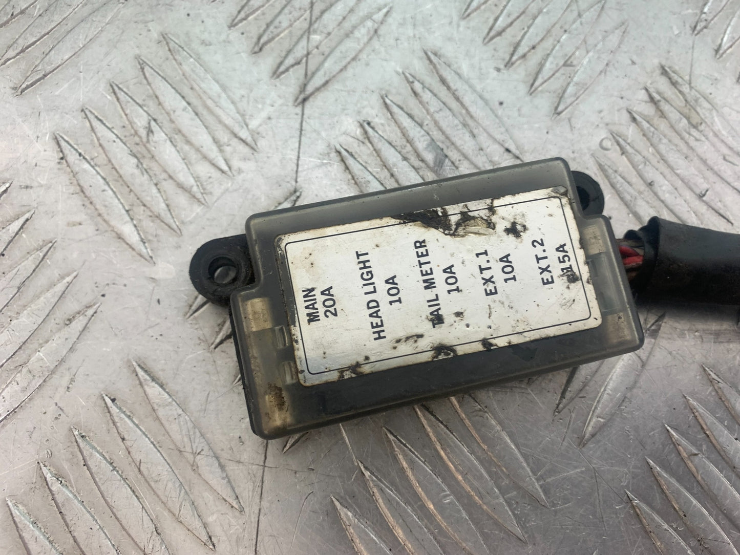 KAWASAKI GT550 GT 550 FUSE BOX YEAR 1984-87 (CMB1141)