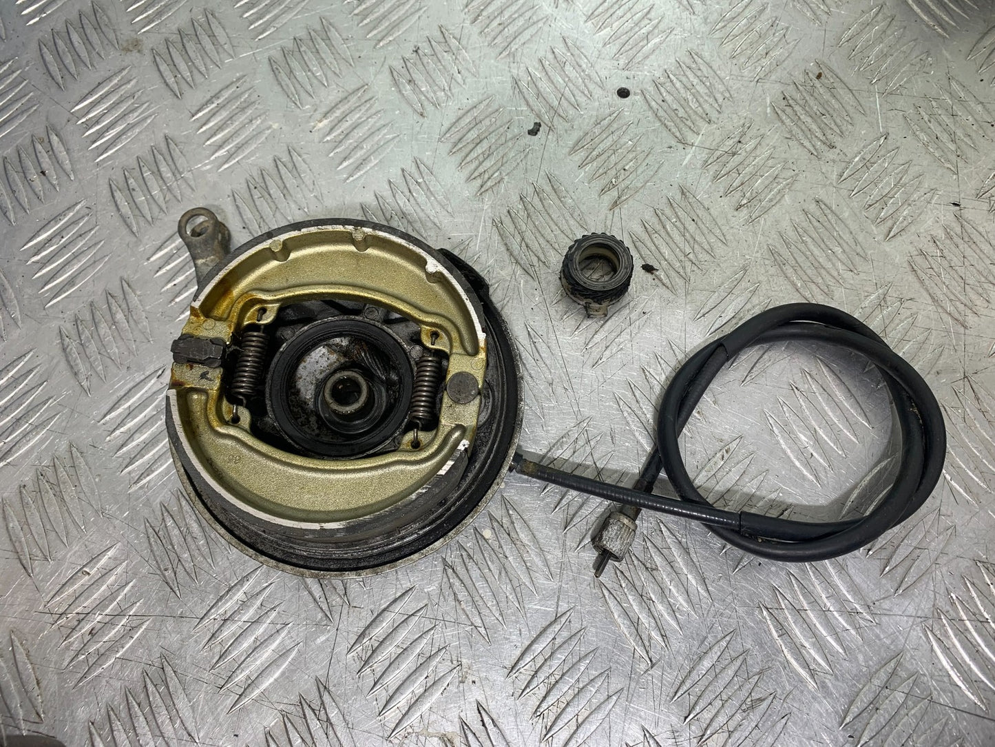 HONDA CG125 CG 125 FRONT BRAKE HUB  YEAR 1998-2000 (CMB1282)