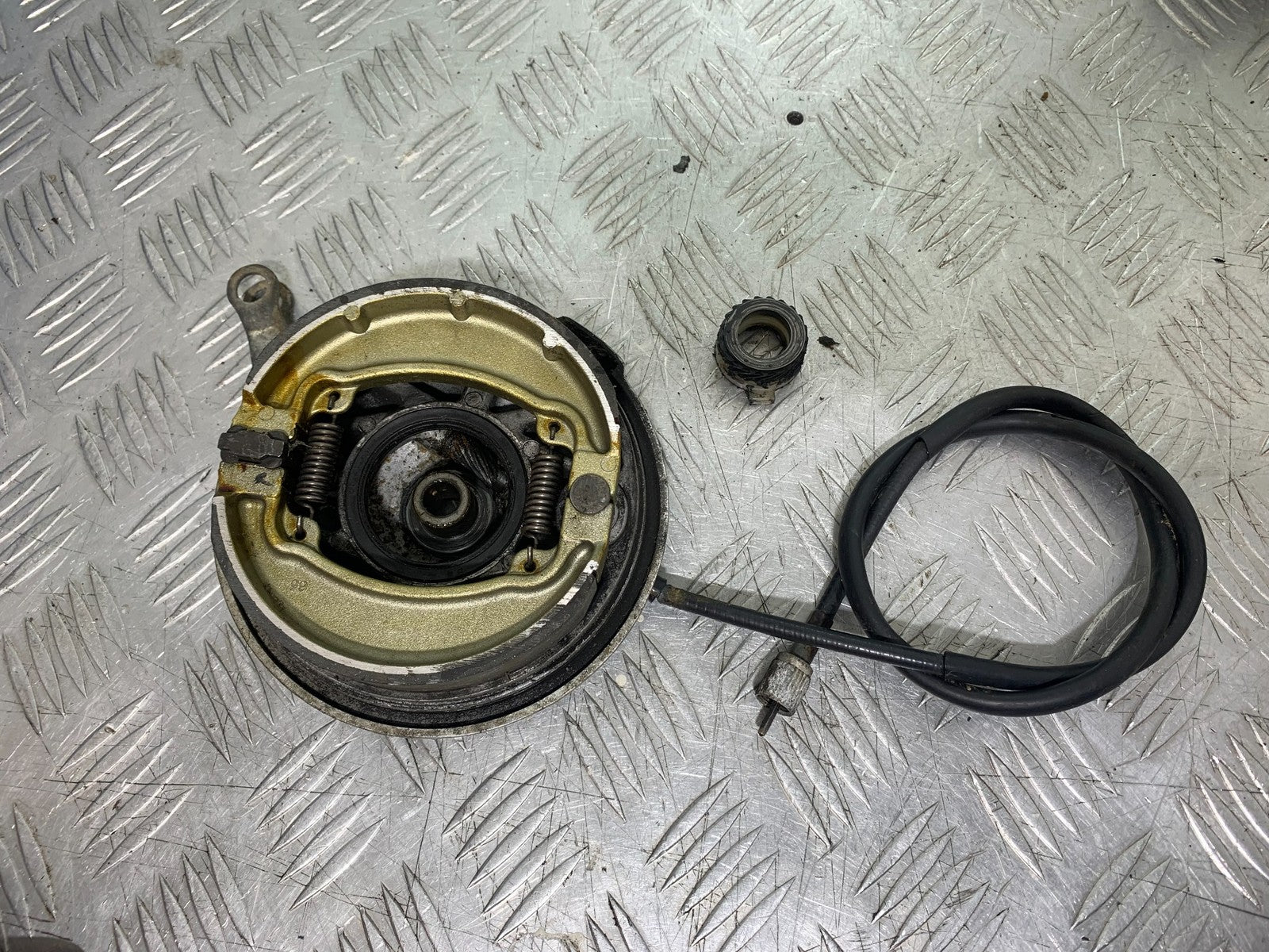 HONDA CG125 CG 125 FRONT BRAKE HUB  YEAR 1998-2000 (CMB1282)