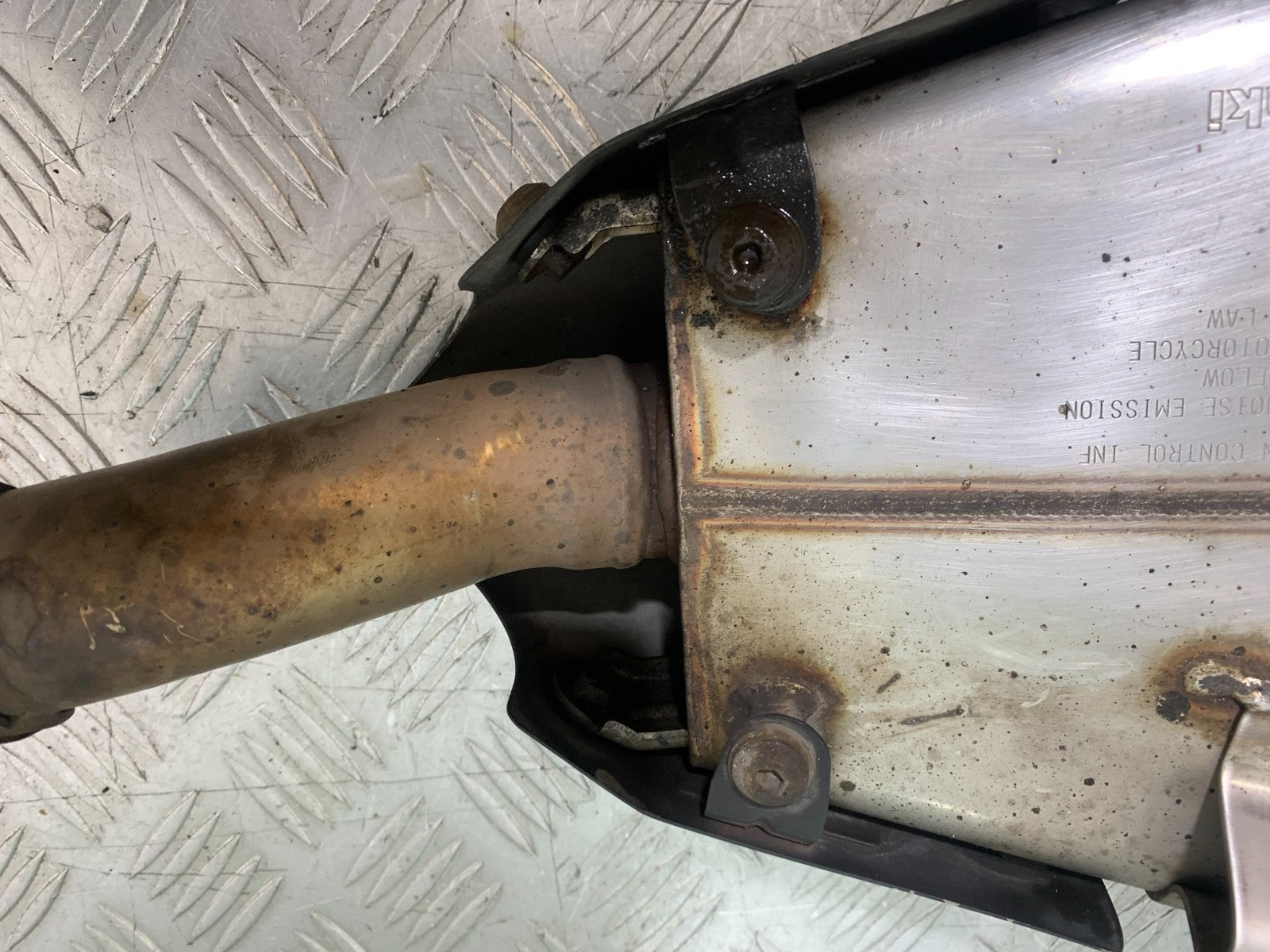KAWASAKI Z1000 SX LEFT SILENCER  YEAR 2014-16 (CMB1264)
