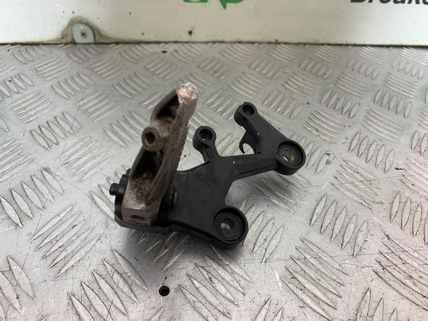 KAWASAKI NINJA 400 EX 400 FRONT RIGHT HANGER  YEAR 2018-2022 (CMB1278)