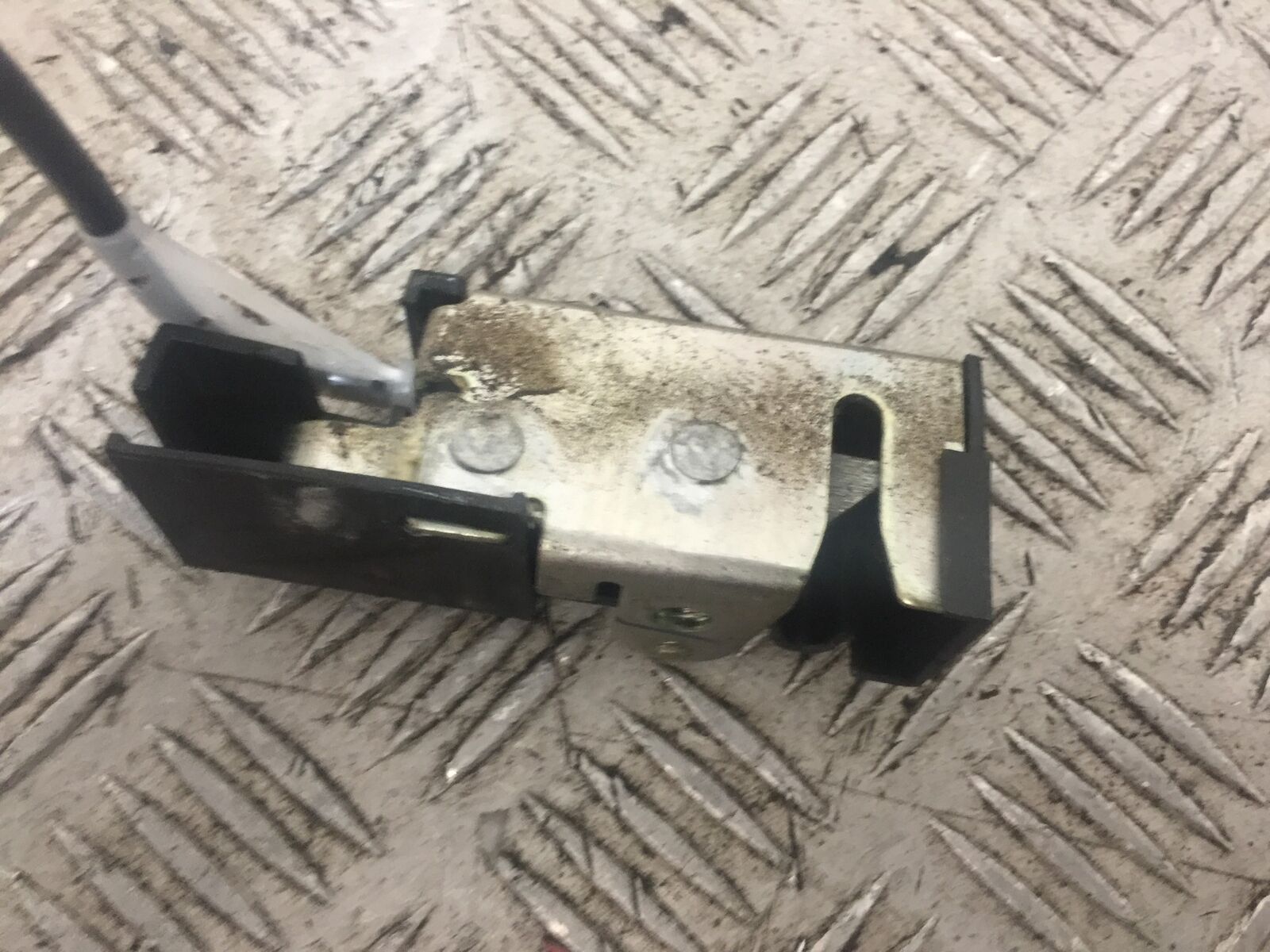 HONDA CB650 R CB 650 R SEAT LOCK  YEAR 2019-2021 (STOCK 776)