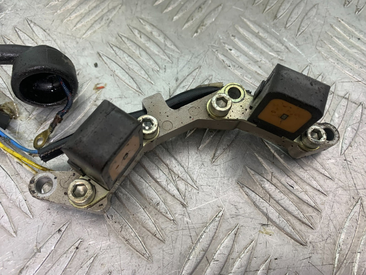 HONDA VFR750 VFR 750 IGNITION PICK UPS  YEAR 1994-1997 (CMB1156)