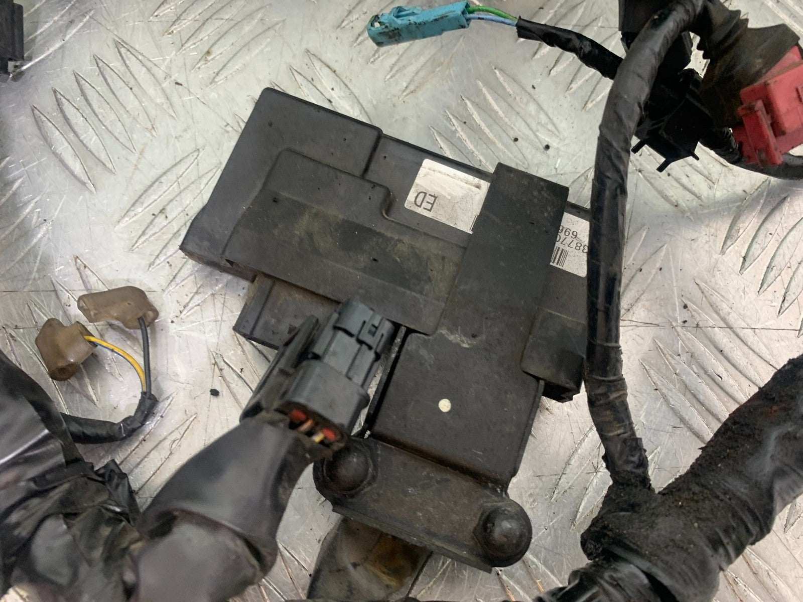 HONDA NT 700 V DEAUVILLE ECU WIRING LOOM (NO KEY)   YEAR 2006-2011 (CMB1211)