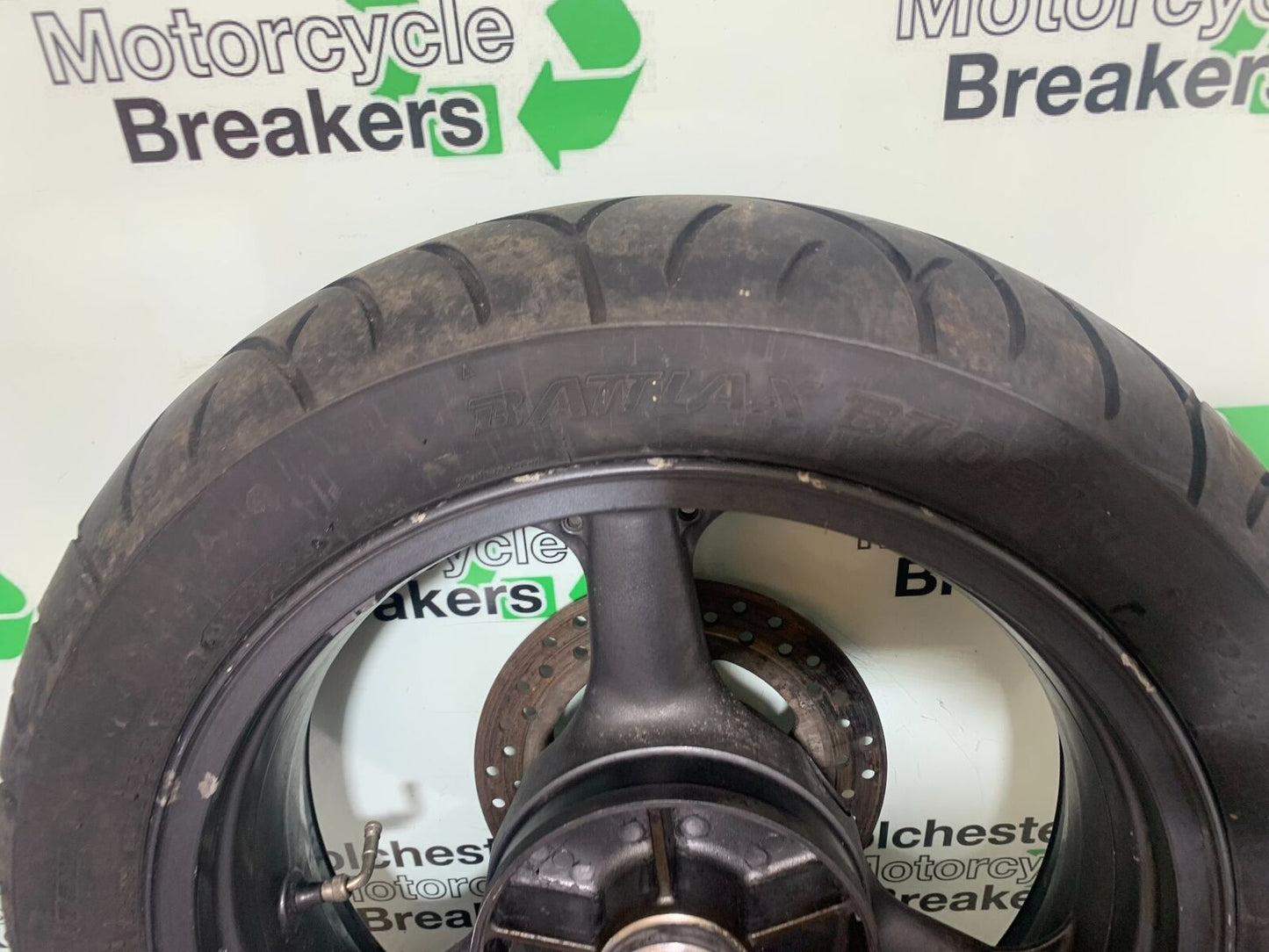 KAWASAKI Z750 ZR750 ZR-7S REAR WHEEL   YEAR 1999-05 (CMB1135)