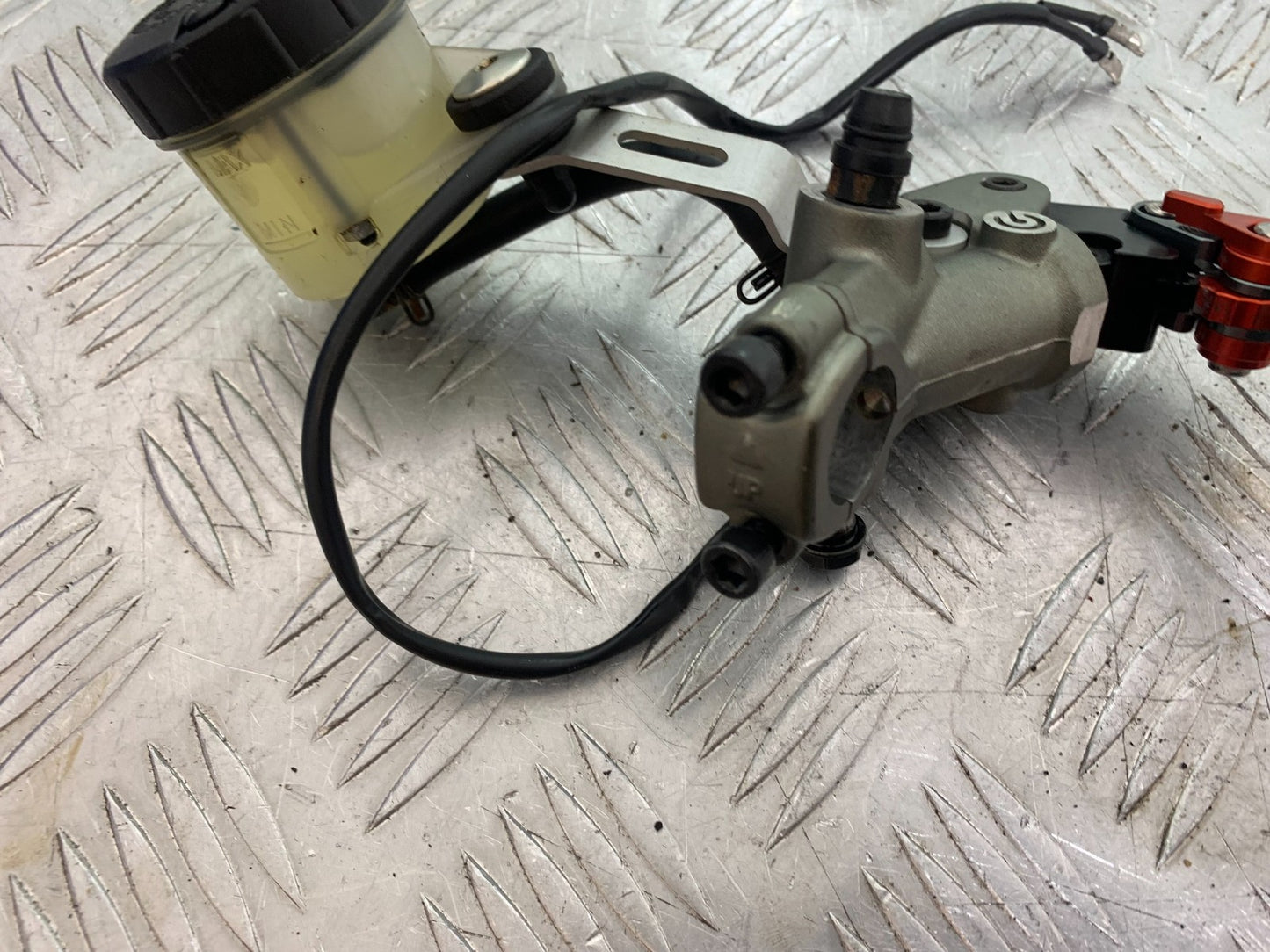 DUCATI 1299 PANIGALE FRONT BRAKE MASTER CYLINDER  YEAR 2016 (CMB 1187)
