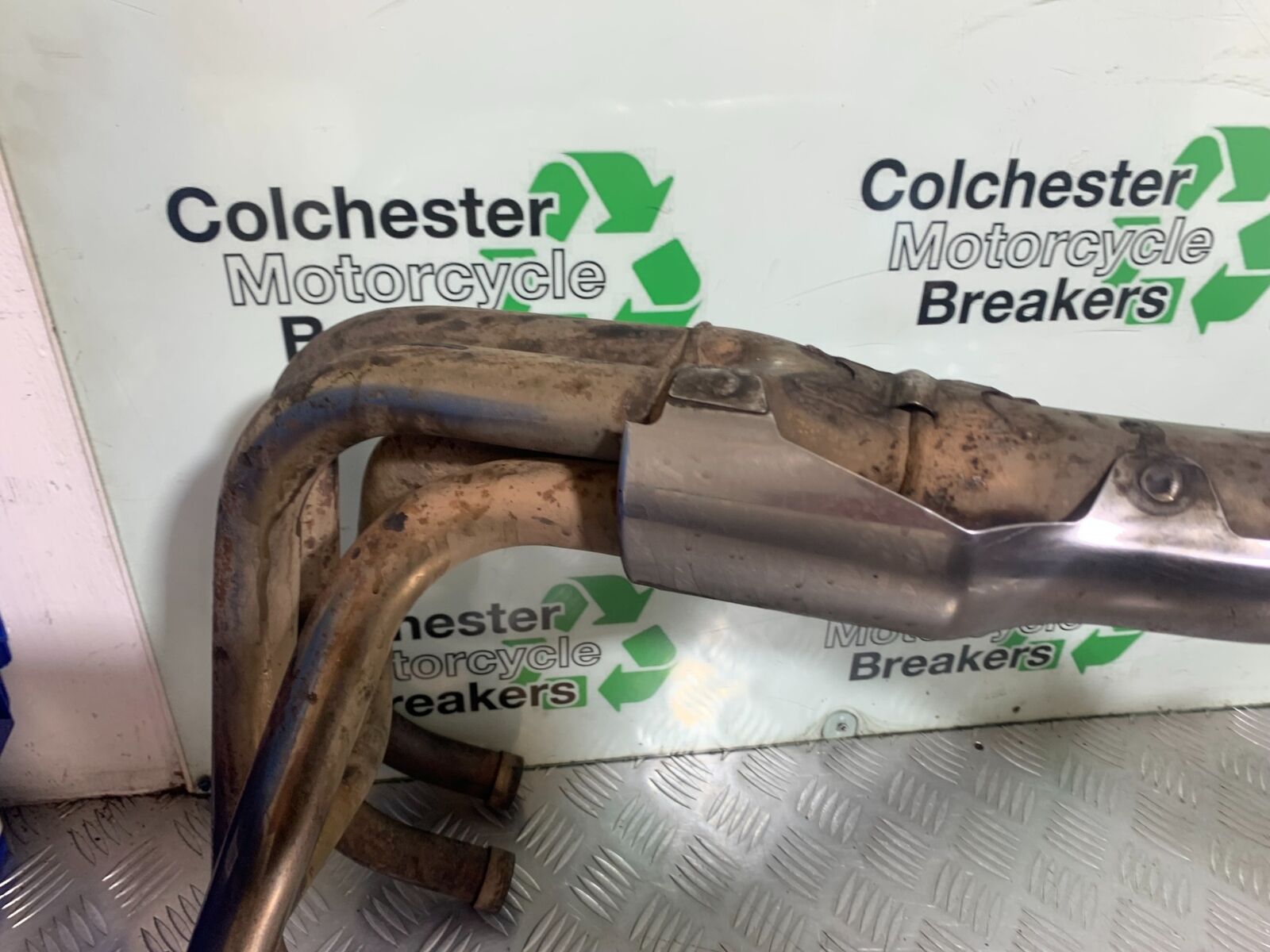 KAWASAKI Z750 ZR750 ZR-7S EXHAUST AND SILENCER    YEAR 1999-05 (CMB1135)
