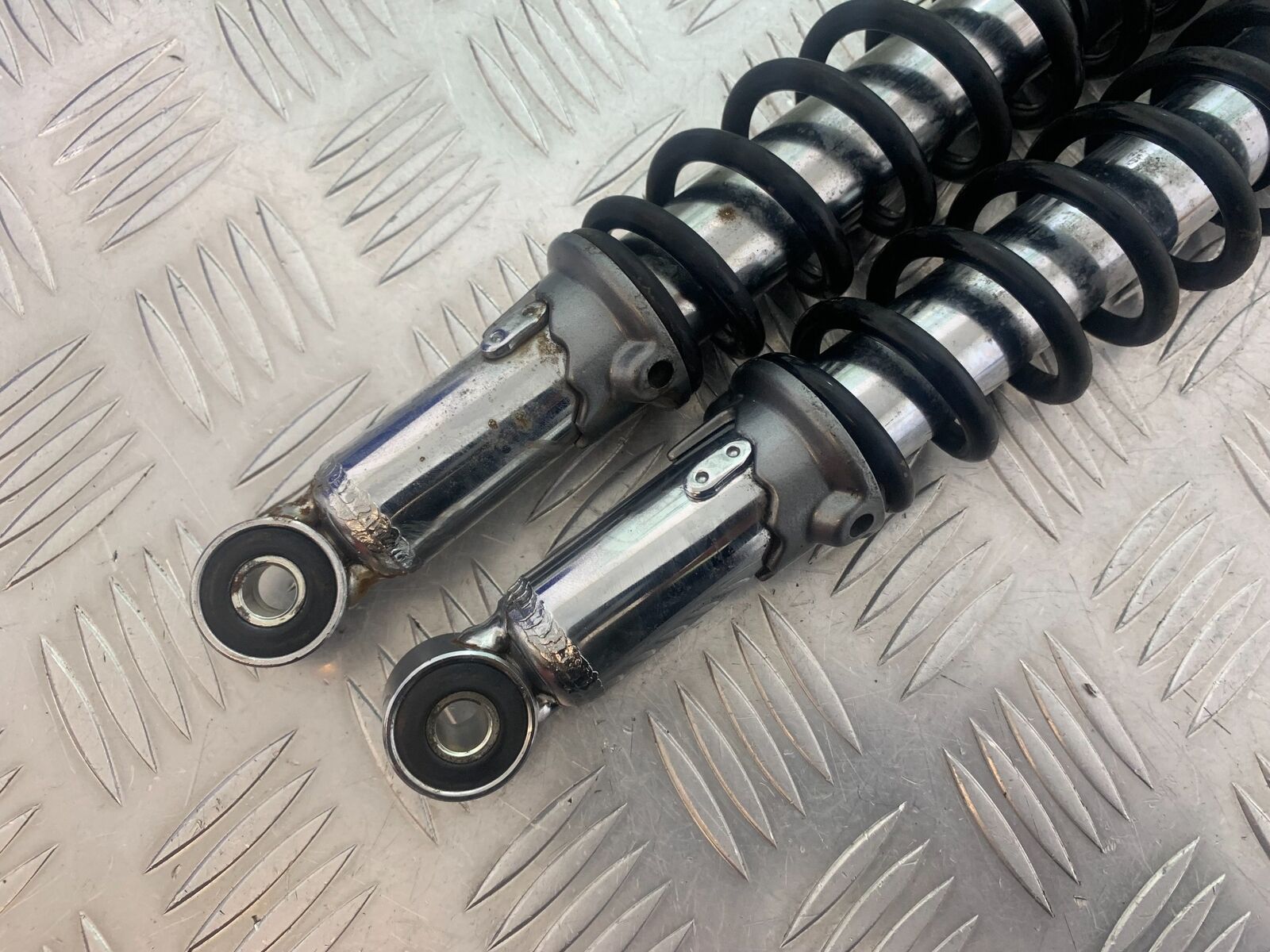 YAMAHA YS125 YS 125 REAR SHOCKS  YEAR 2017-2021 (CMB1053)