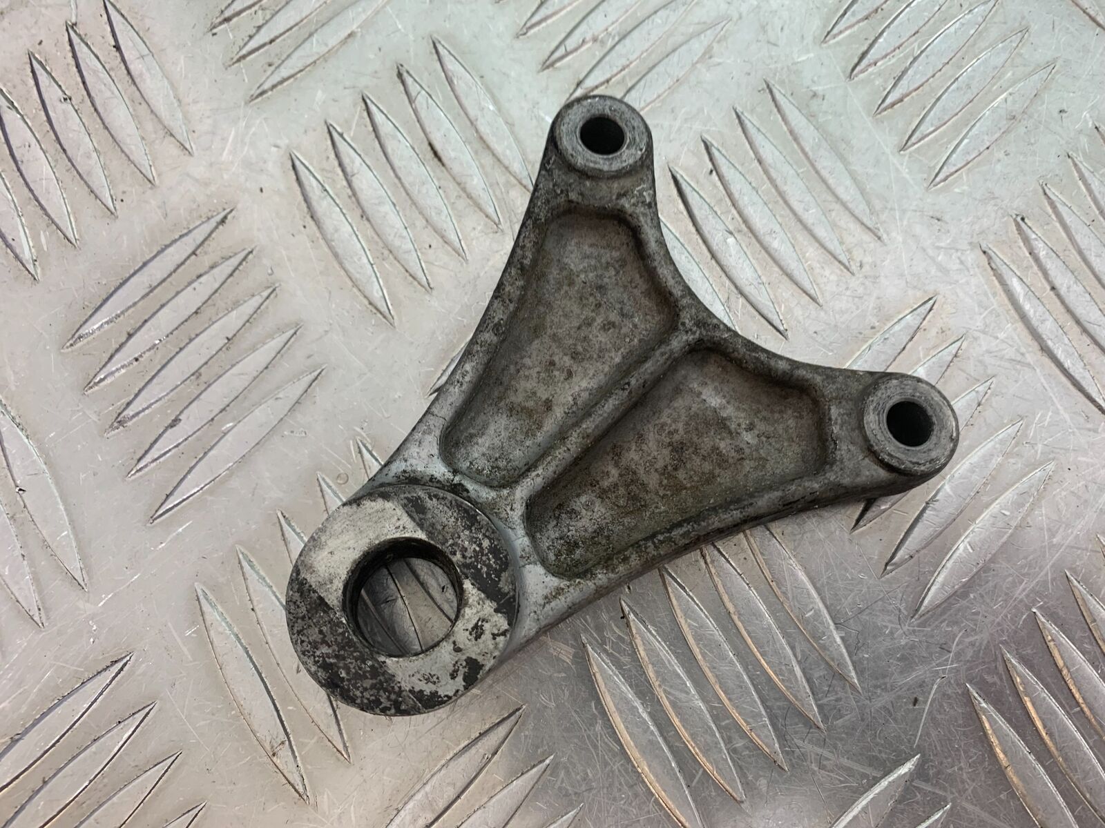 SUZUKI SV650 SV 650 mk1 REAR CALIPER BRACKET YEAR 1999-2002 (CMB1036)