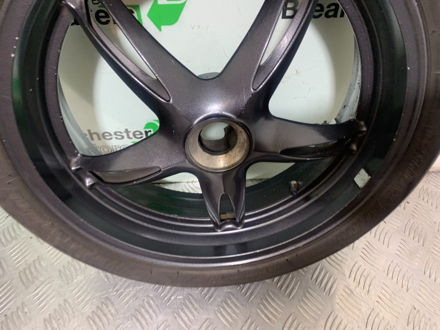 TRIUMPH 1050 SPRINT ST REAR WHEEL (TYRE WILL PASS MOT)  2004-2007 (CMB1197)