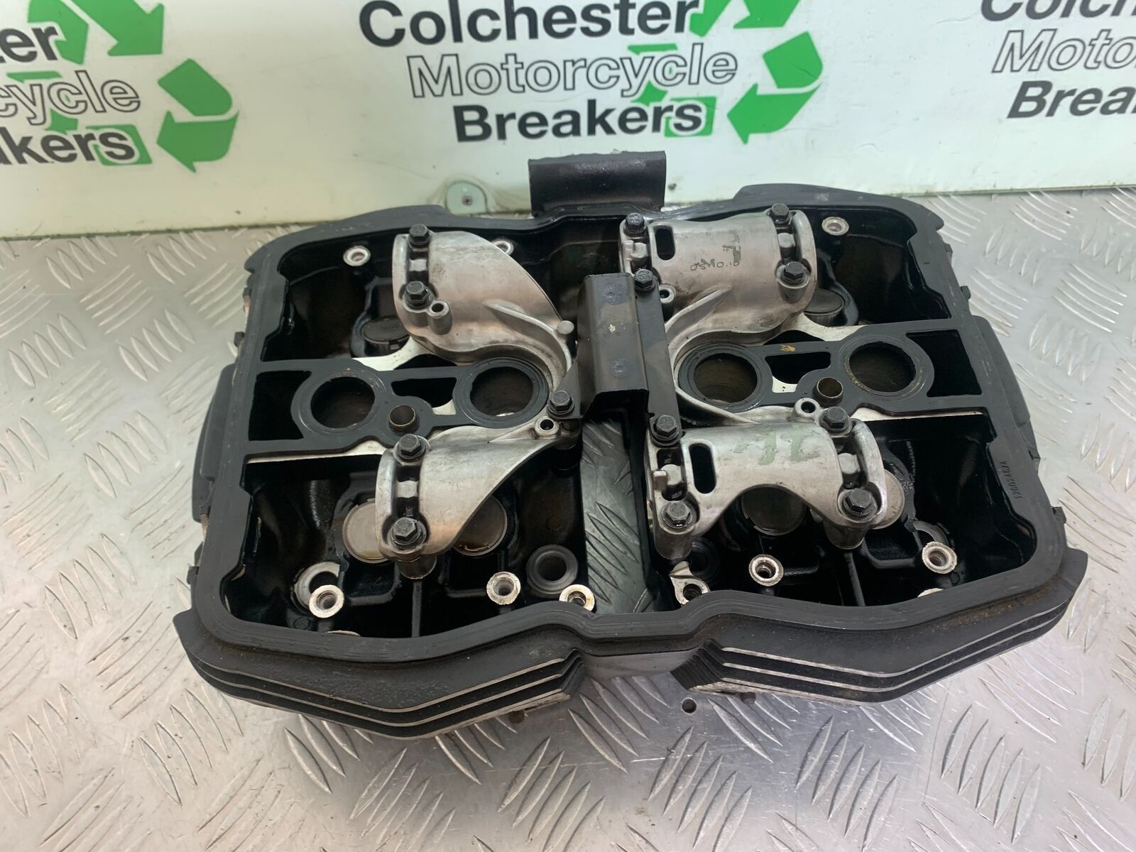 TRIUMPH THUNDERBIRD 1600 CYLINDER HEAD   YEAR 2011 (CMB1107)