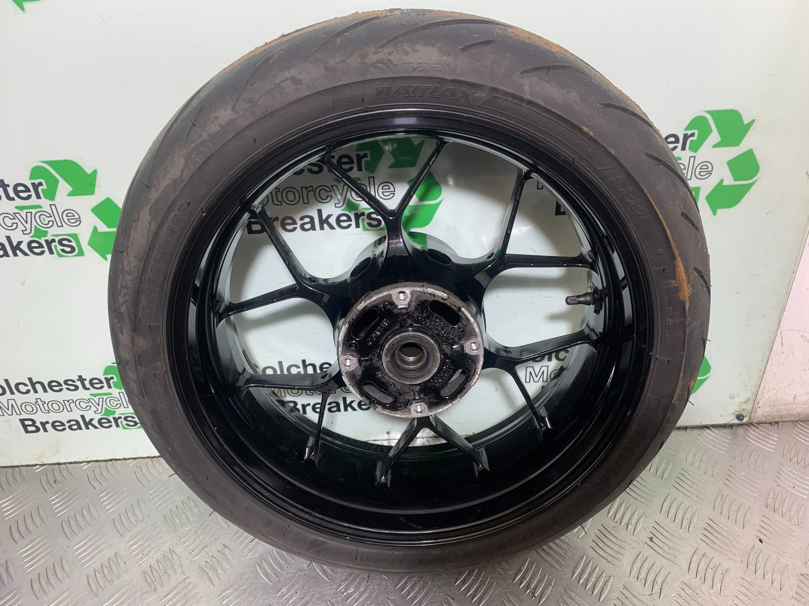 HONDA CBR1000 rr FIREBLADE REAR WHEEL   2012-2016 (CMB1280)