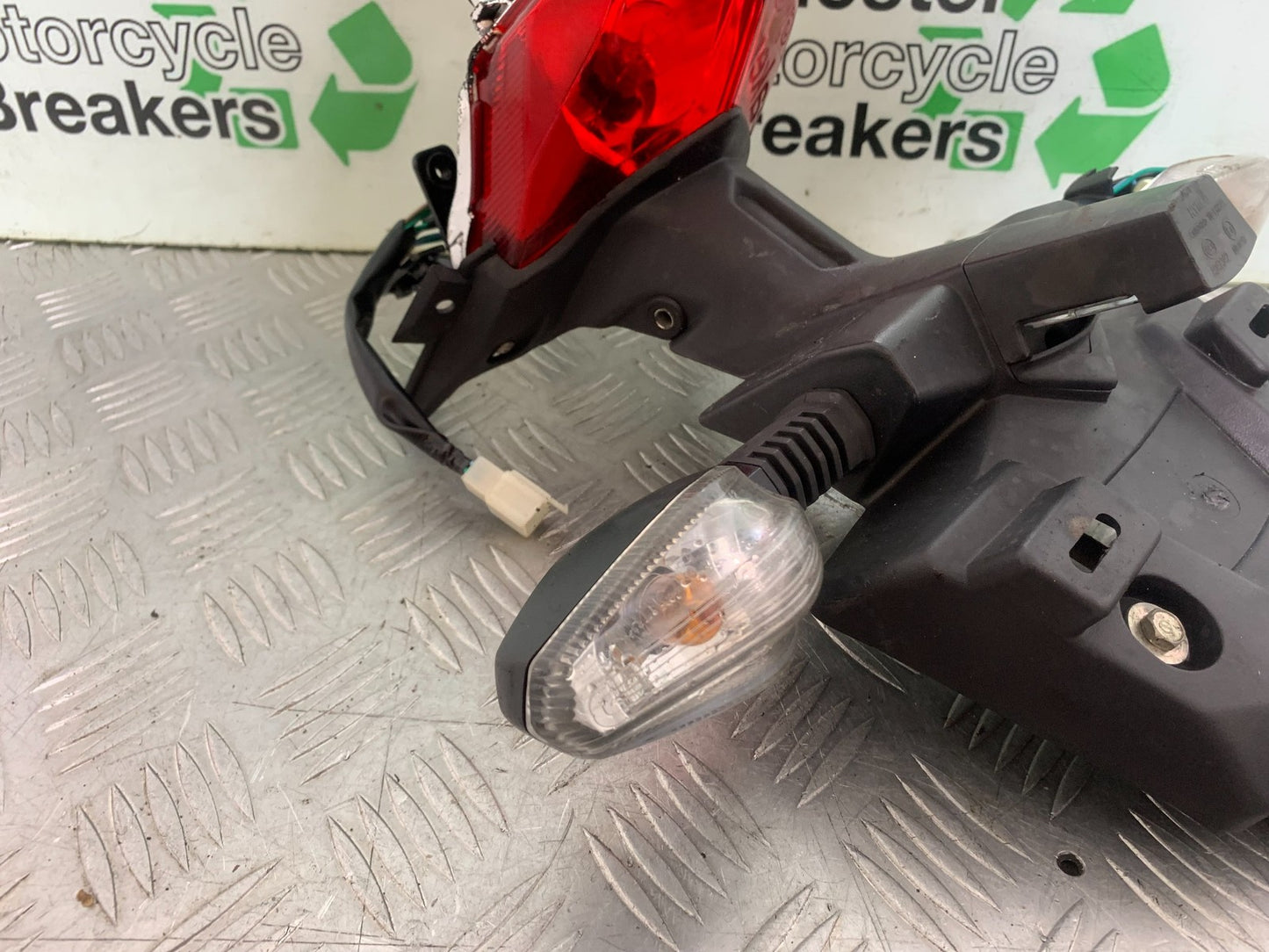 KYMCO CK1 125 REAR MUDGUARD LIGHT INDICATORS YEAR 2014 - 2016 (CMB1181)