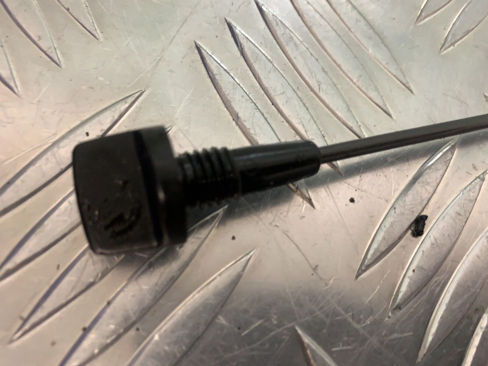 HONDA CBR1100 BLACKBIRD DIP STICK  YEAR 1999-05 (STOCK 961)