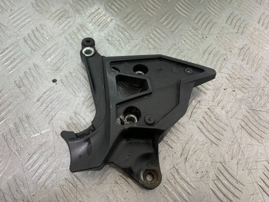 KAWASAKI 650 VERSYS FRONT LEFT HANGER  YEAR 2015-2018 (CMB1288)