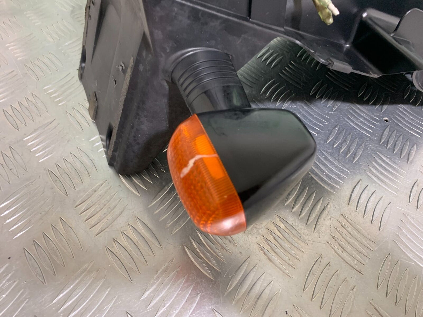 HONDA CBR1100 BLACKBIRD REAR MUDGUARD AND INDICATORS  YEAR 1996-1998 (CMB1017)