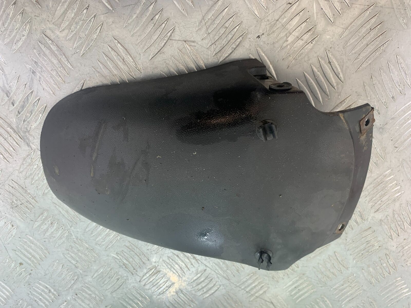 TRIUMPH 955i SPRINT ST FRONT MUDGUARD   YEAR 1999-2004 (CMB1124)