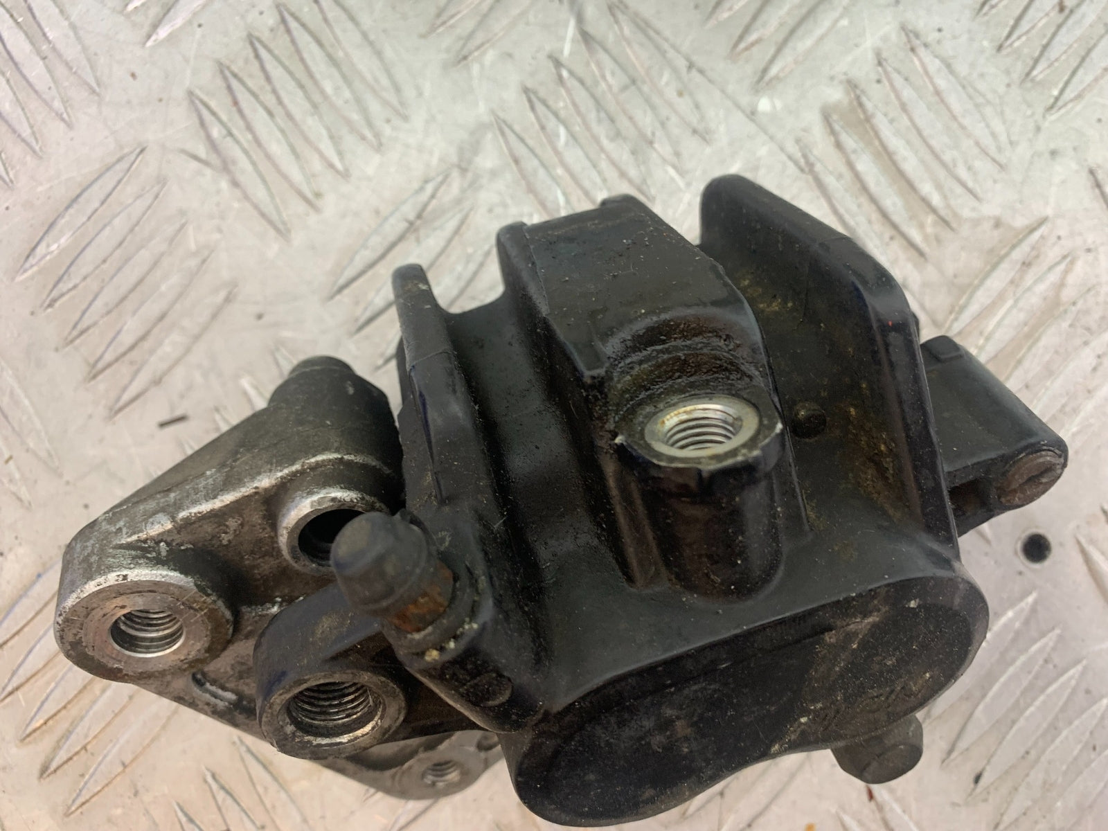 HONDA VFR750 VFR 750 REAR CALIPER   YEAR 1994-1997 (CMB1156)