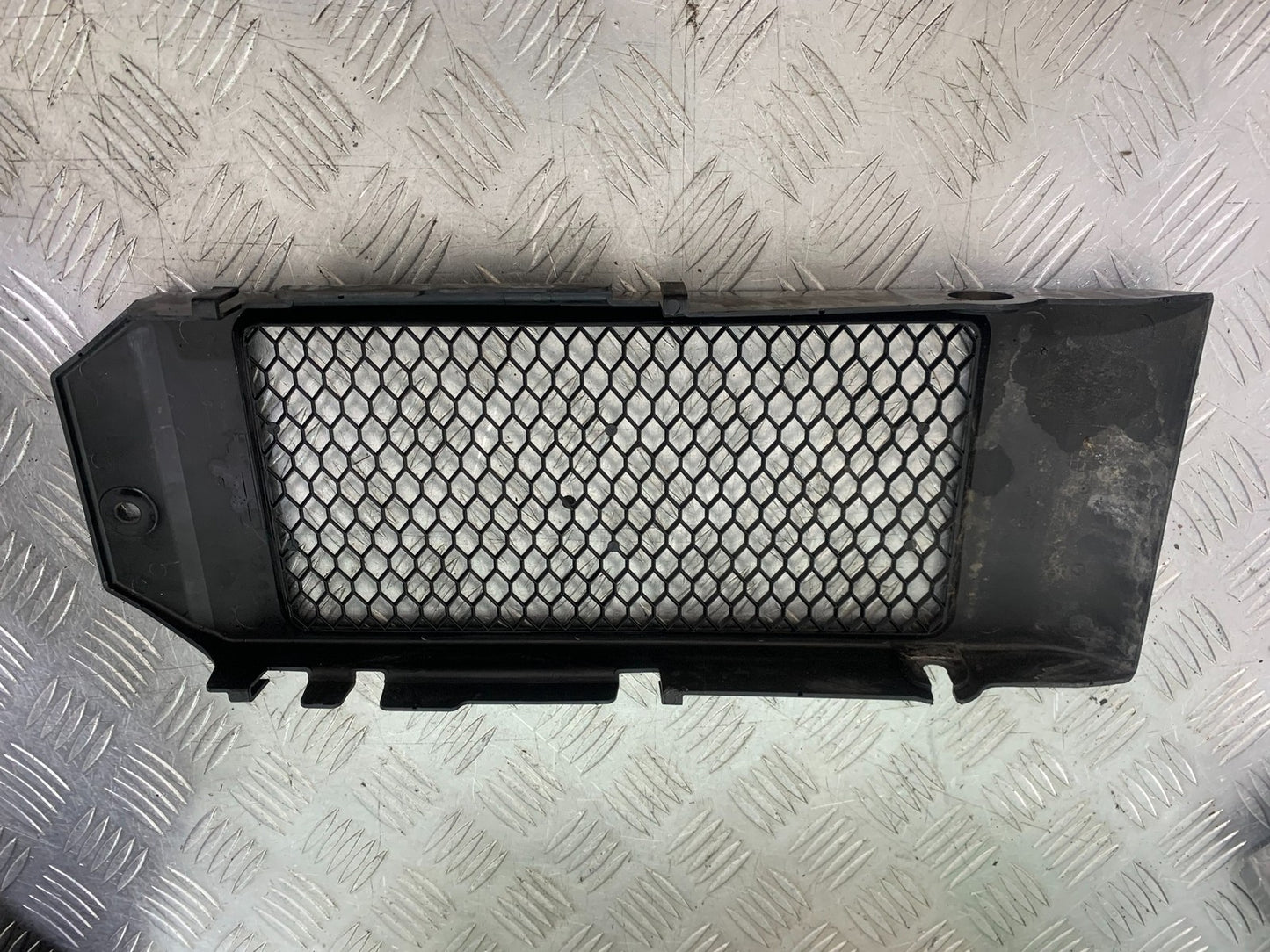 HONDA VT750 SHADOW RADIATOR COVER  YEAR 2003-2004 (CMB1265)