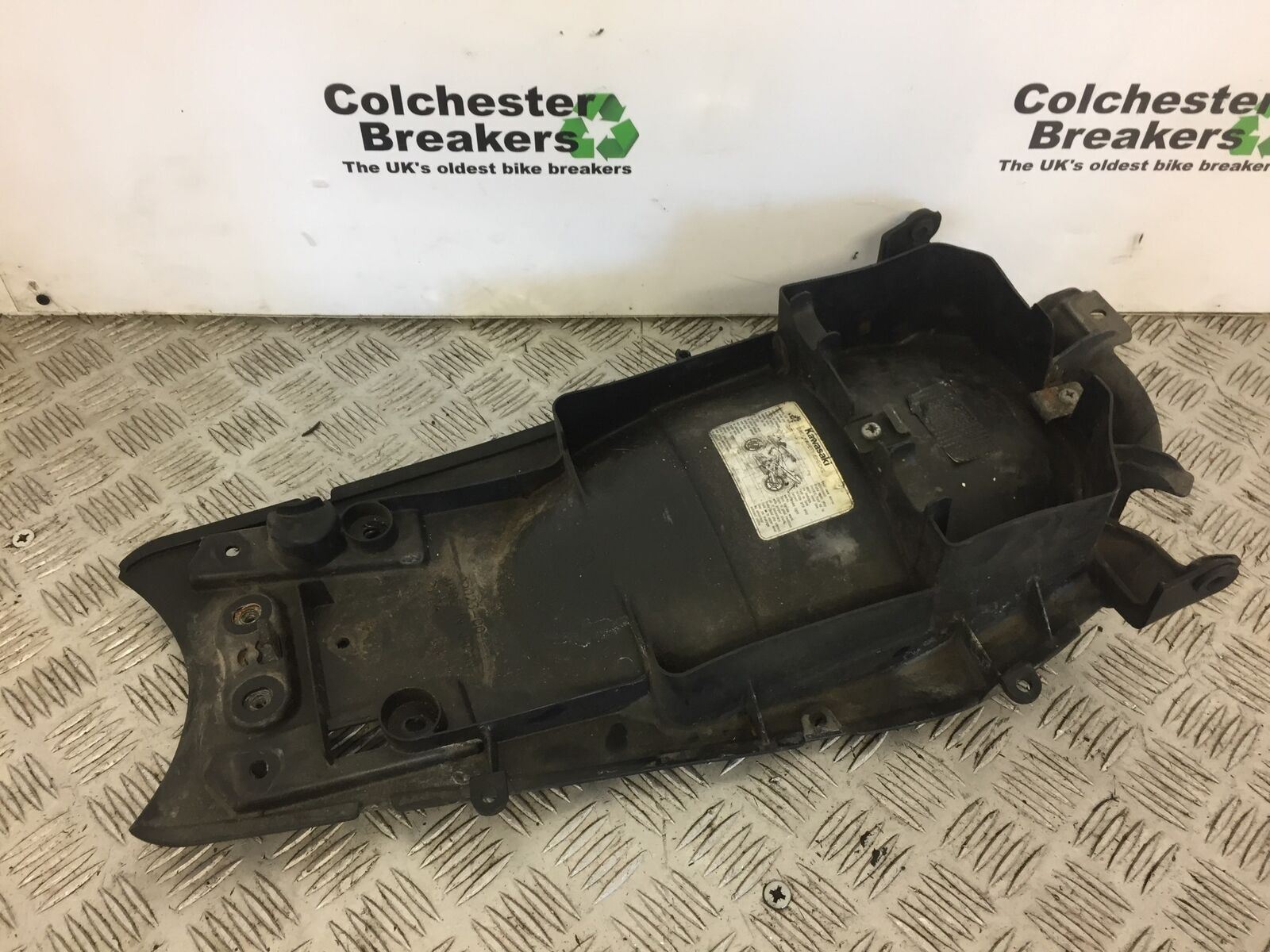 KAWASAKI ER6 F UNDERTRAY   YEAR 2006