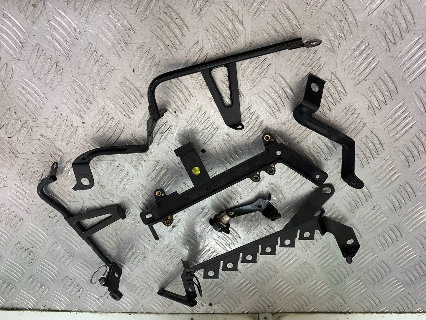 TRIUMPH 1050 SPRINT ST FRAME BRACKETS  2003-2011 (CMB1285)