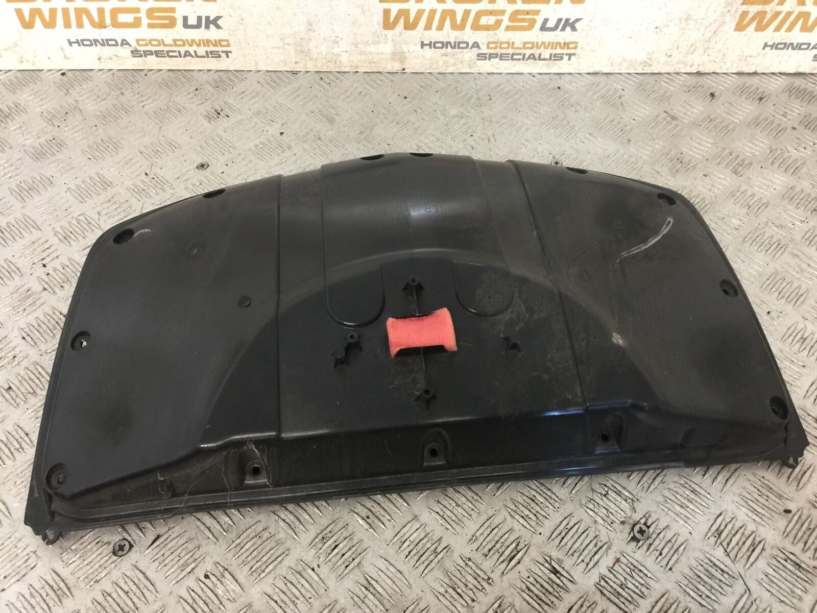 HONDA GL1800 GL 1800 TOP BOX INNER PANEL  YEAR 2004-10 ABS (STOCK 890)