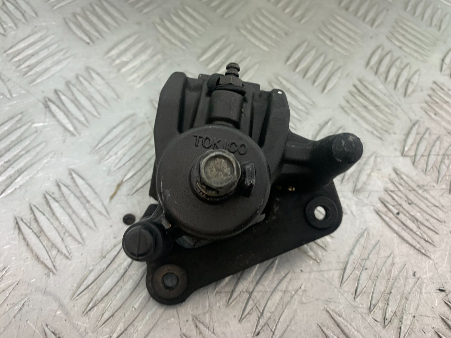 KAWASAKI ZX9R ZX9 R REAR BRAKE CALIPER YEAR 1998-1999 (CMB1329)