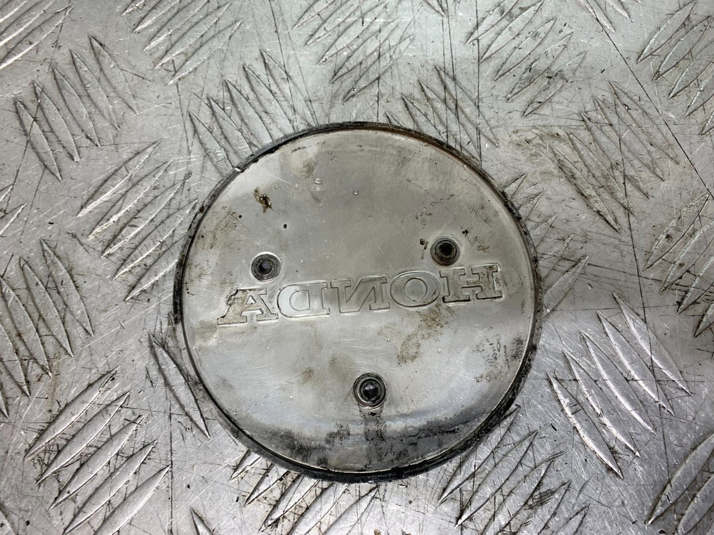 HONDA VT700 VT 700 SHADOW ENGINE COVER   YEAR 1984-85 (CMB1328)