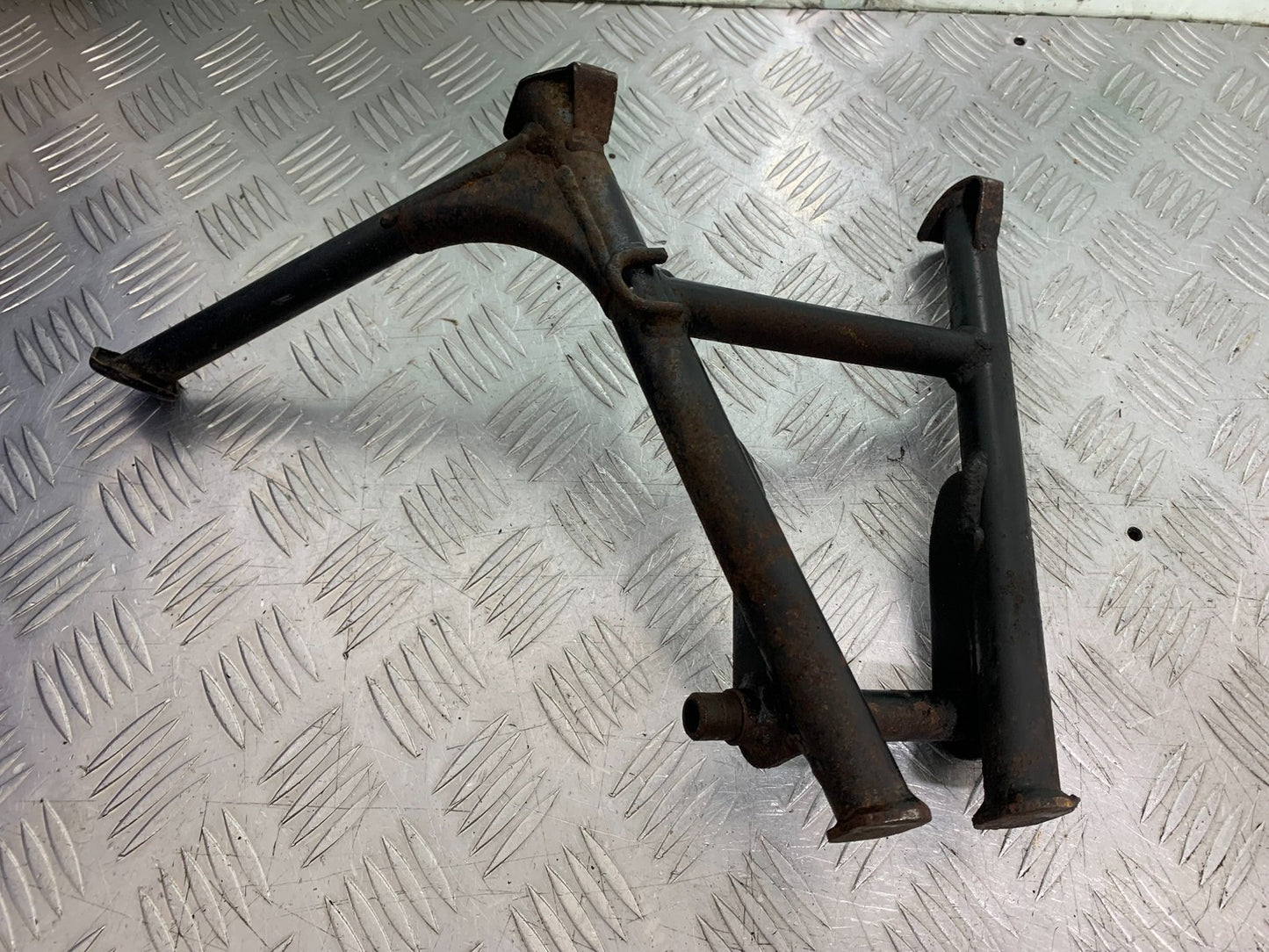 HONDA NT 700 V DEAUVILLE CENTER STAND  YEAR 2006-2010 (CMB1298)