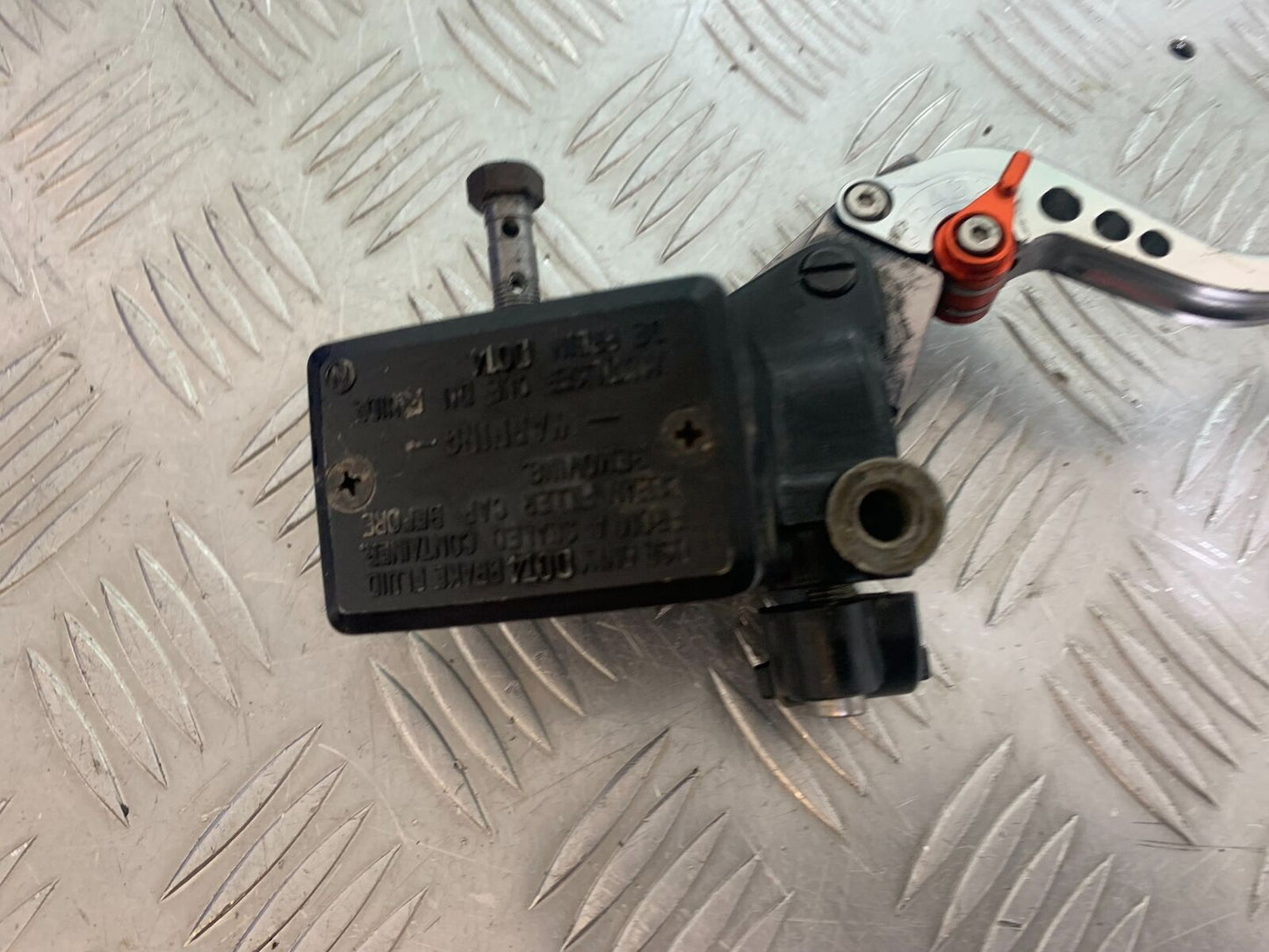 KAWASAKI Z750 ZR750 ZR-7S FRONT MASTER CYLINDER  YEAR 1999-05 (CMB1135)