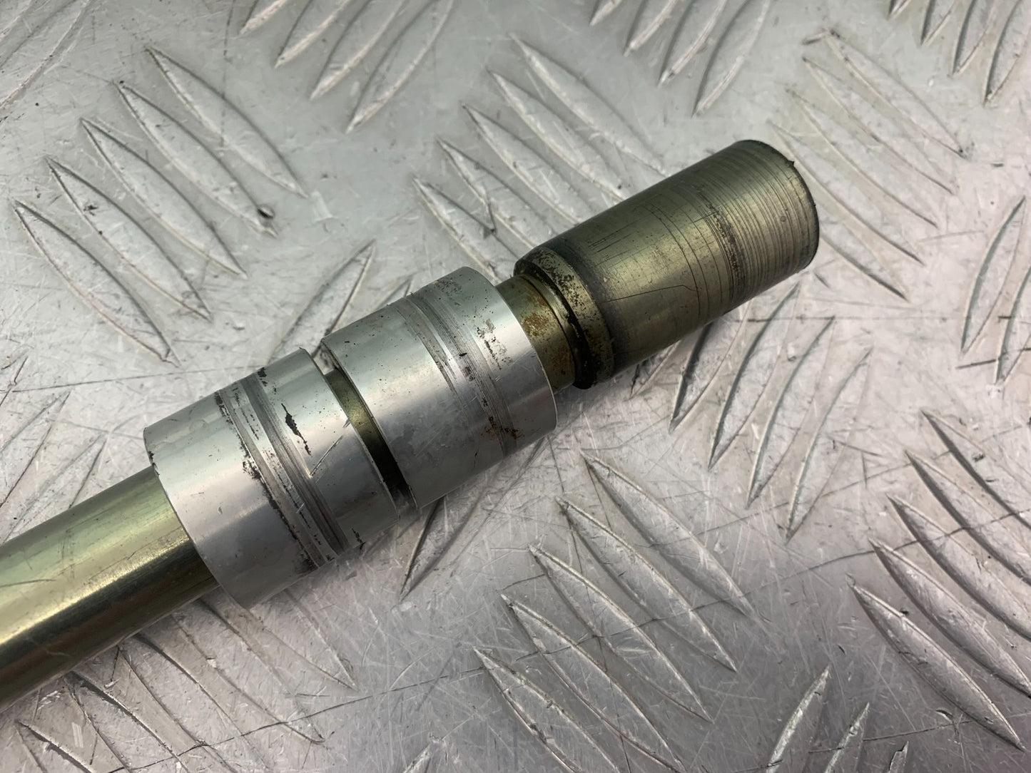 TRIUMPH 675 STREET TRIPLE RX FRONT WHEEL SPINDLE  2015- 2017 (CMB1299)